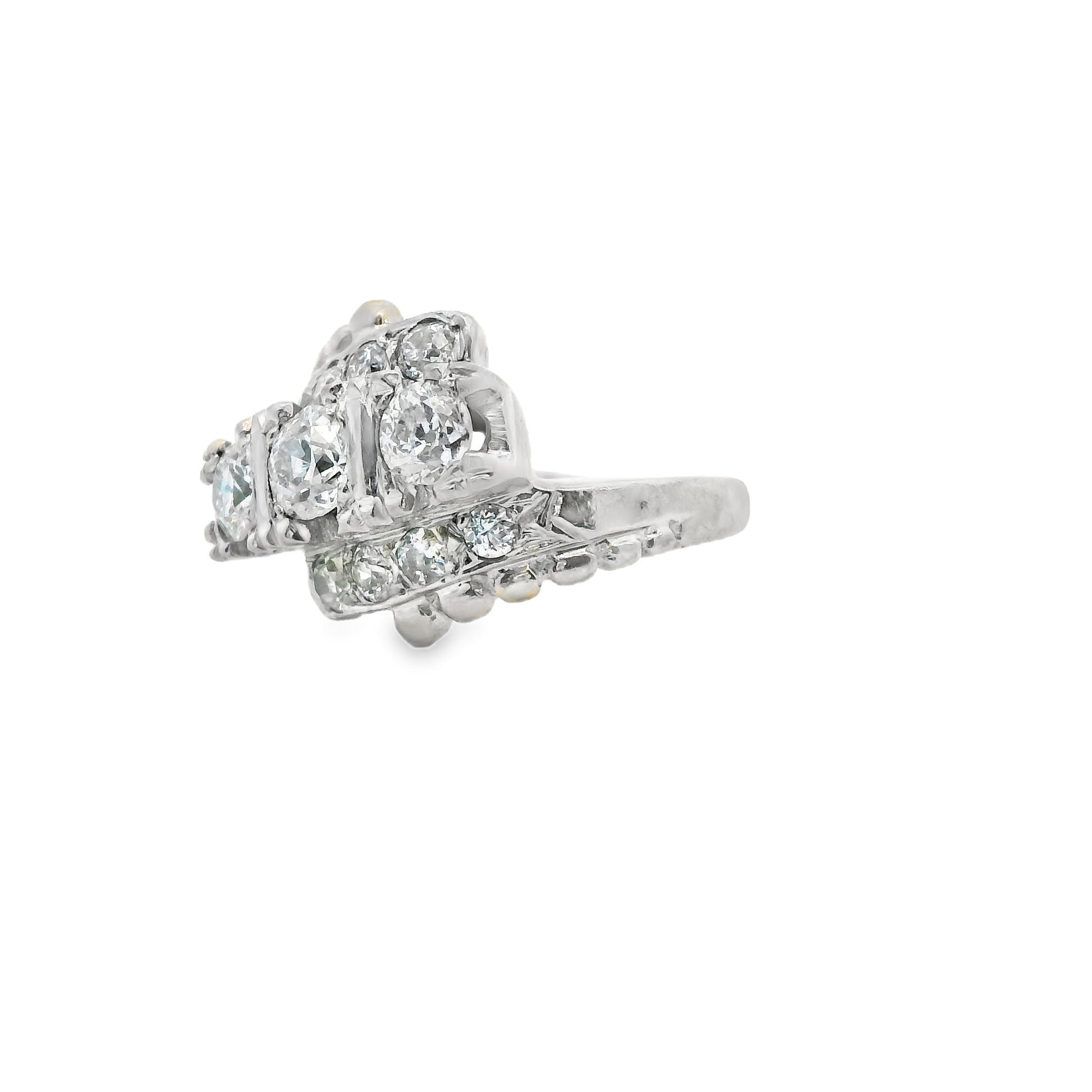 1.96cttw. White Diamond Vintage Cluster Ring in 14k White Gold 5US 6.65g.