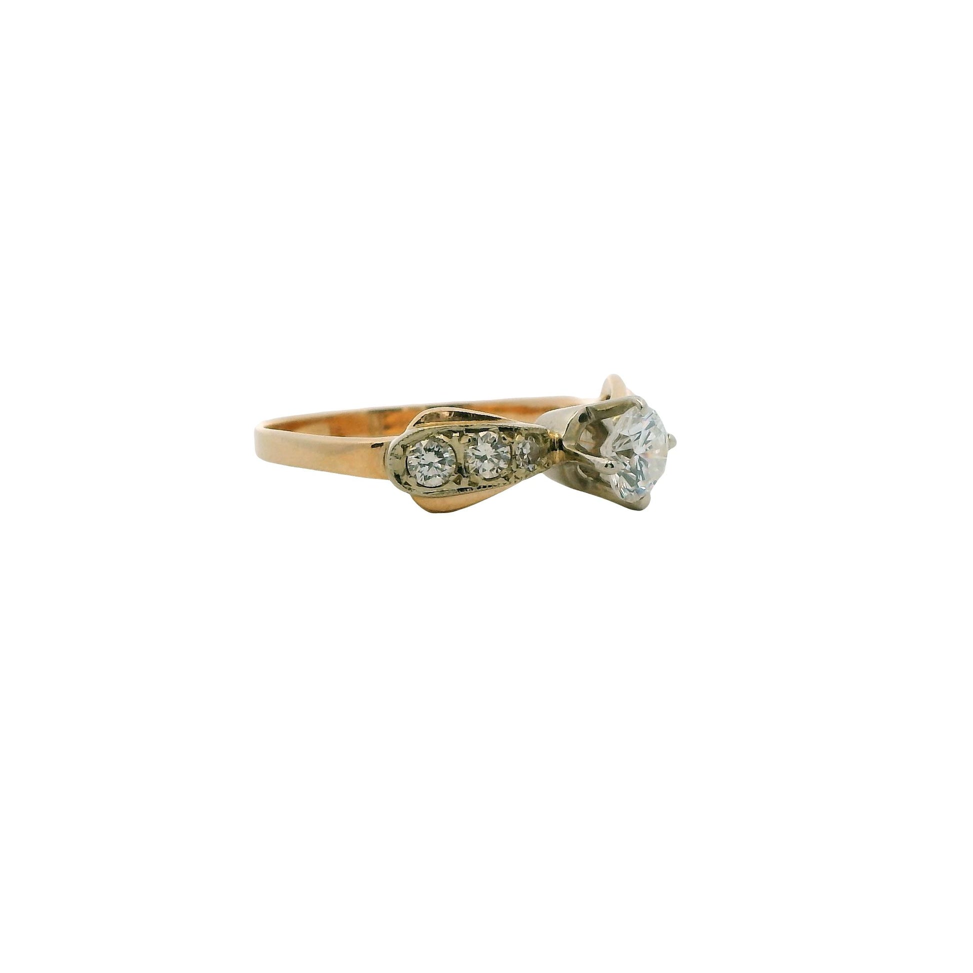 0.86cttw. White Diamond Ring in 14k Yellow Gold 6.5US 2.57g.