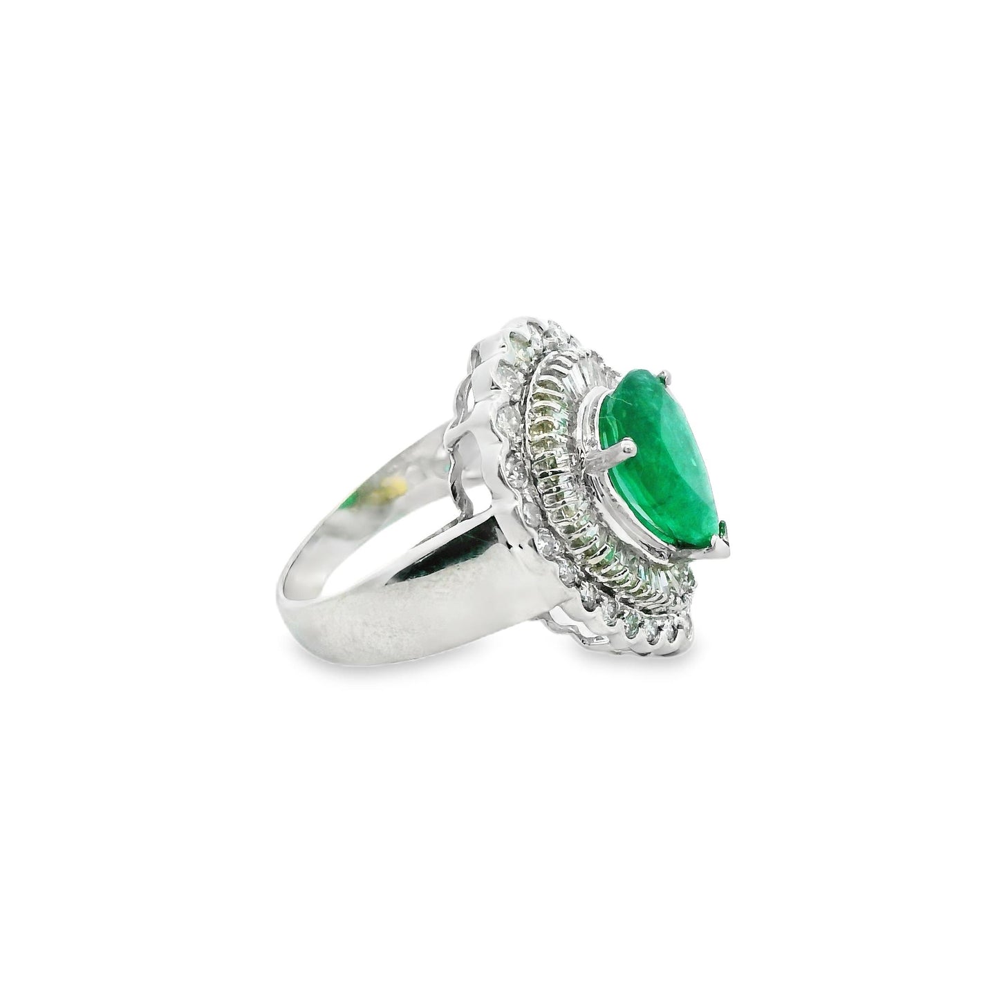 2.20 Green Emerald & 1.10cttw. White Diamond Ring in 18k White Gold 7US 8.21g.