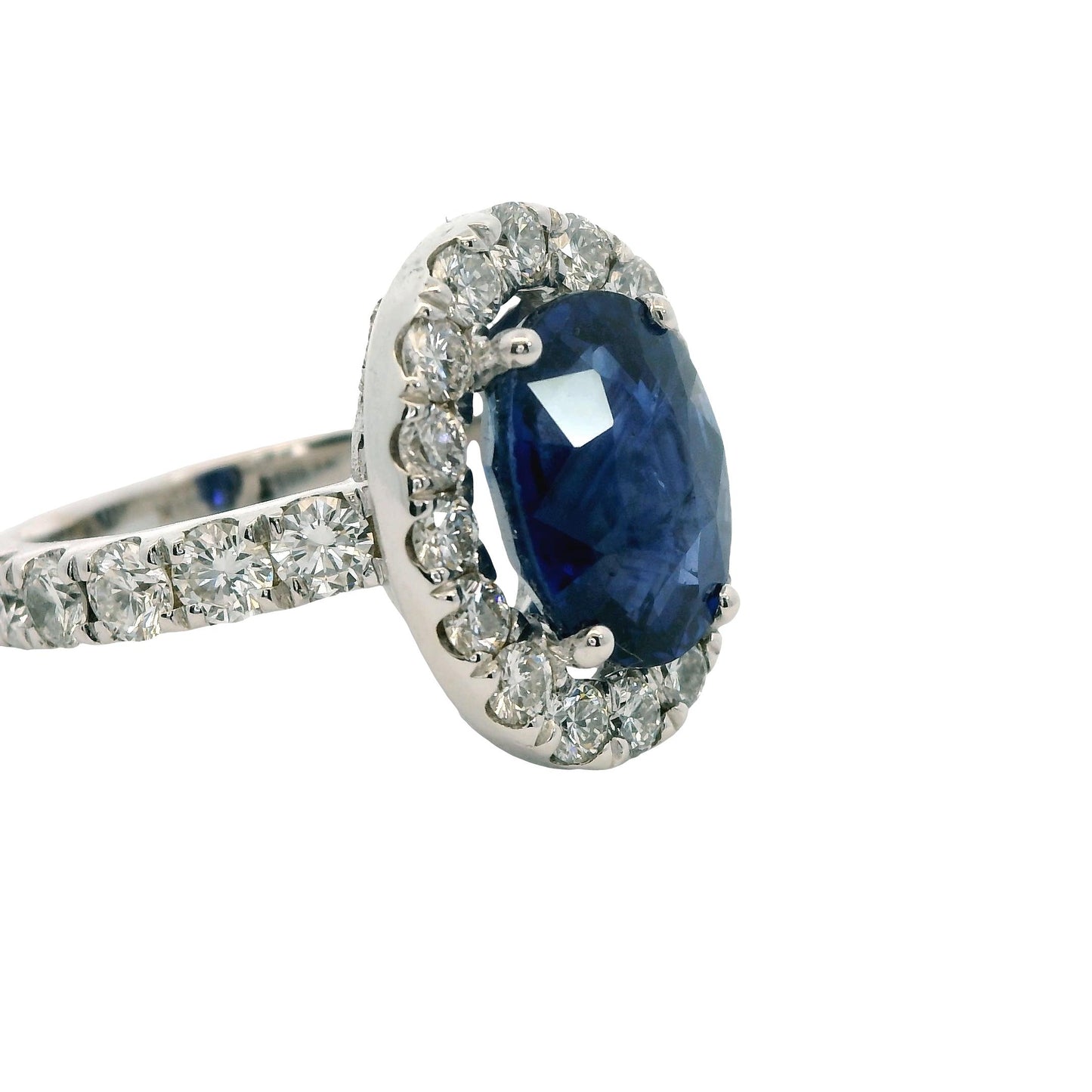 5.73ct Blue Sapphire & 2.20cttw. White Diamond Ring 7US 8.87g.