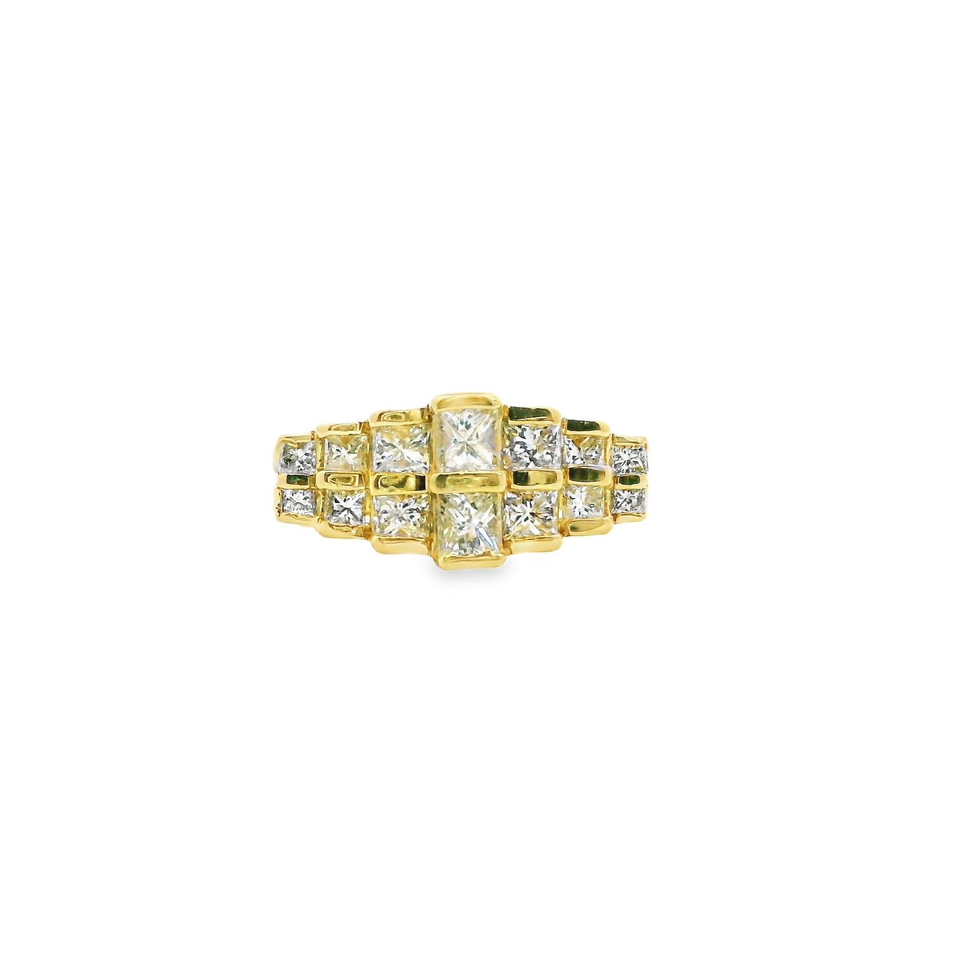 0.84cttw. White Diamond Ring in 14k Yellow Gold 6US 8.57g.