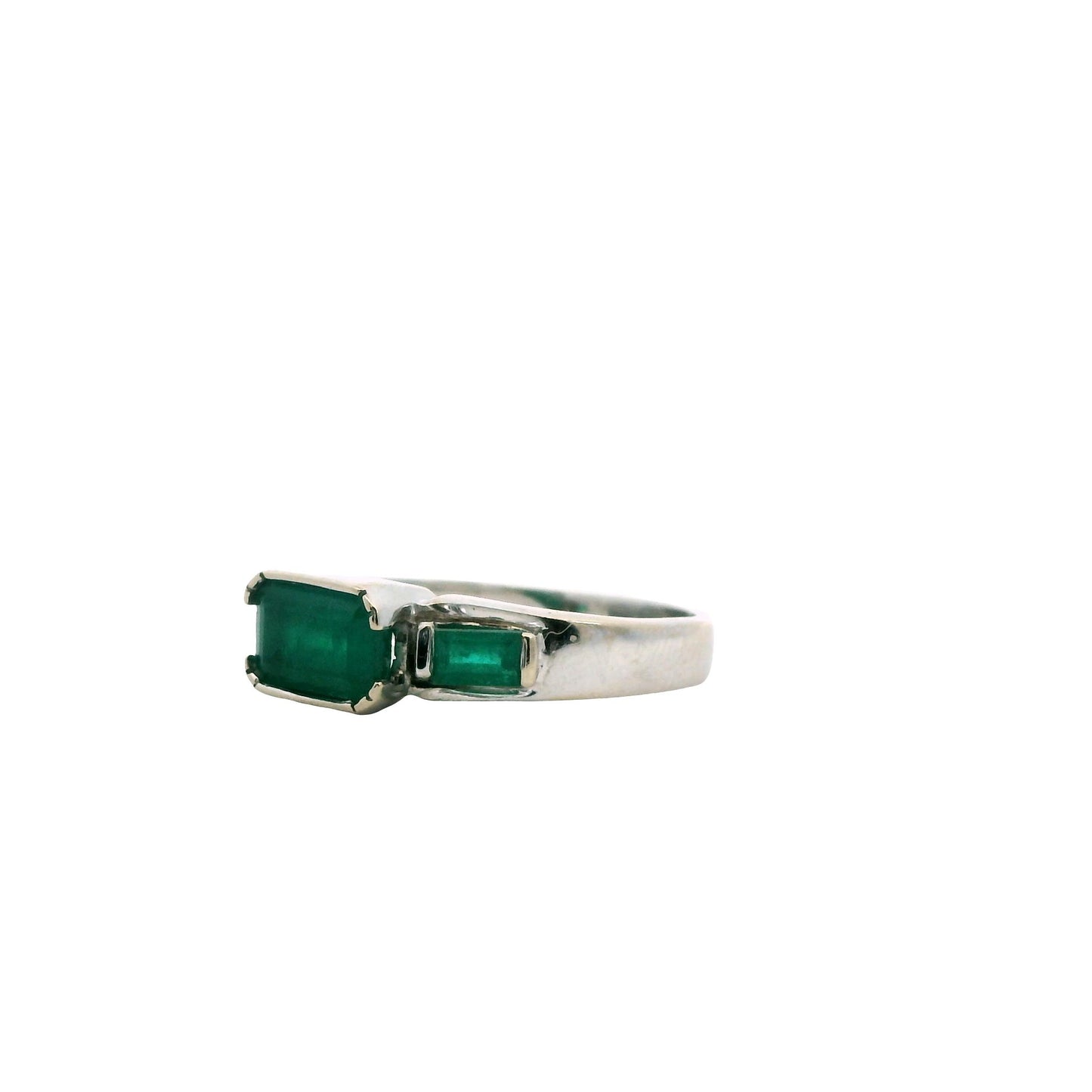 1.30cttw. Green Emerald Three Stone Ring in 18k White Gold 6US 3.68g.