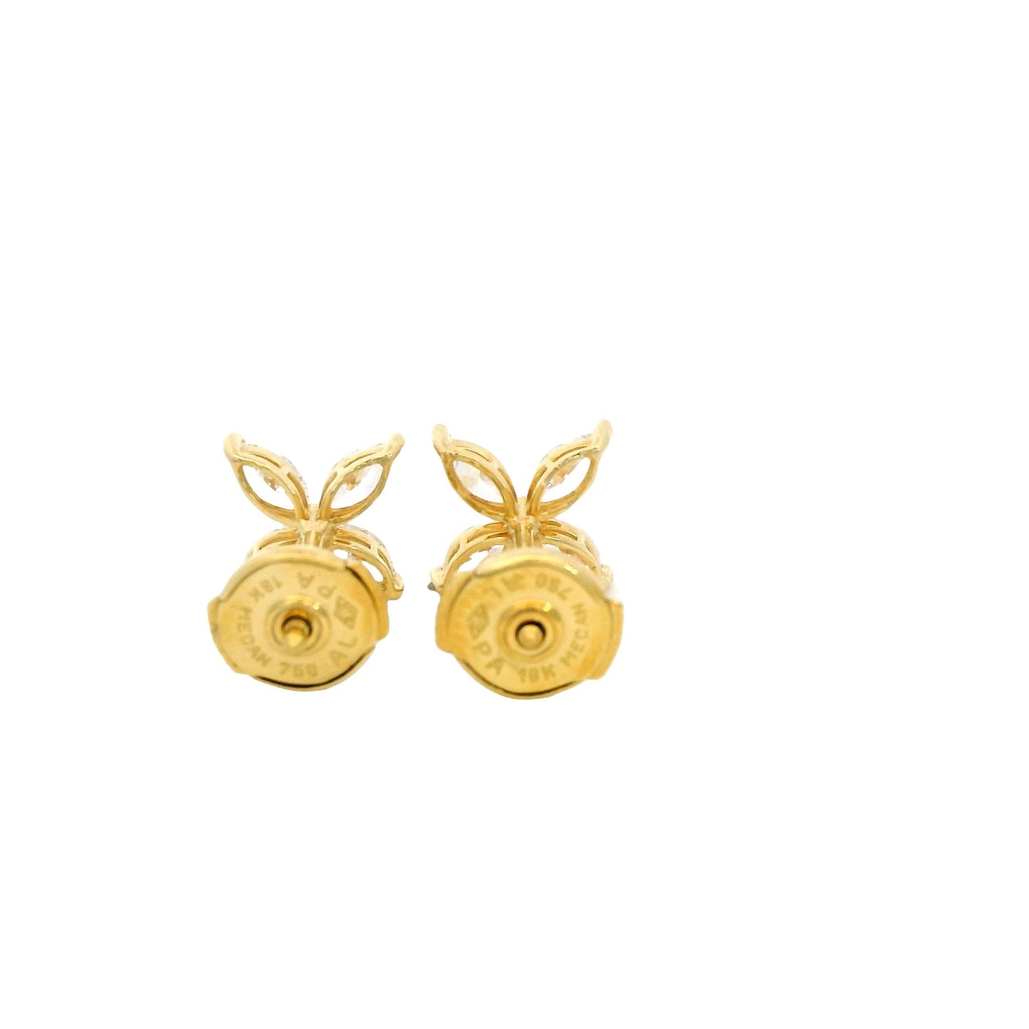 0.64cttw. White Diamond Flower Studs in 18k Yellow Gold 2.00g.
