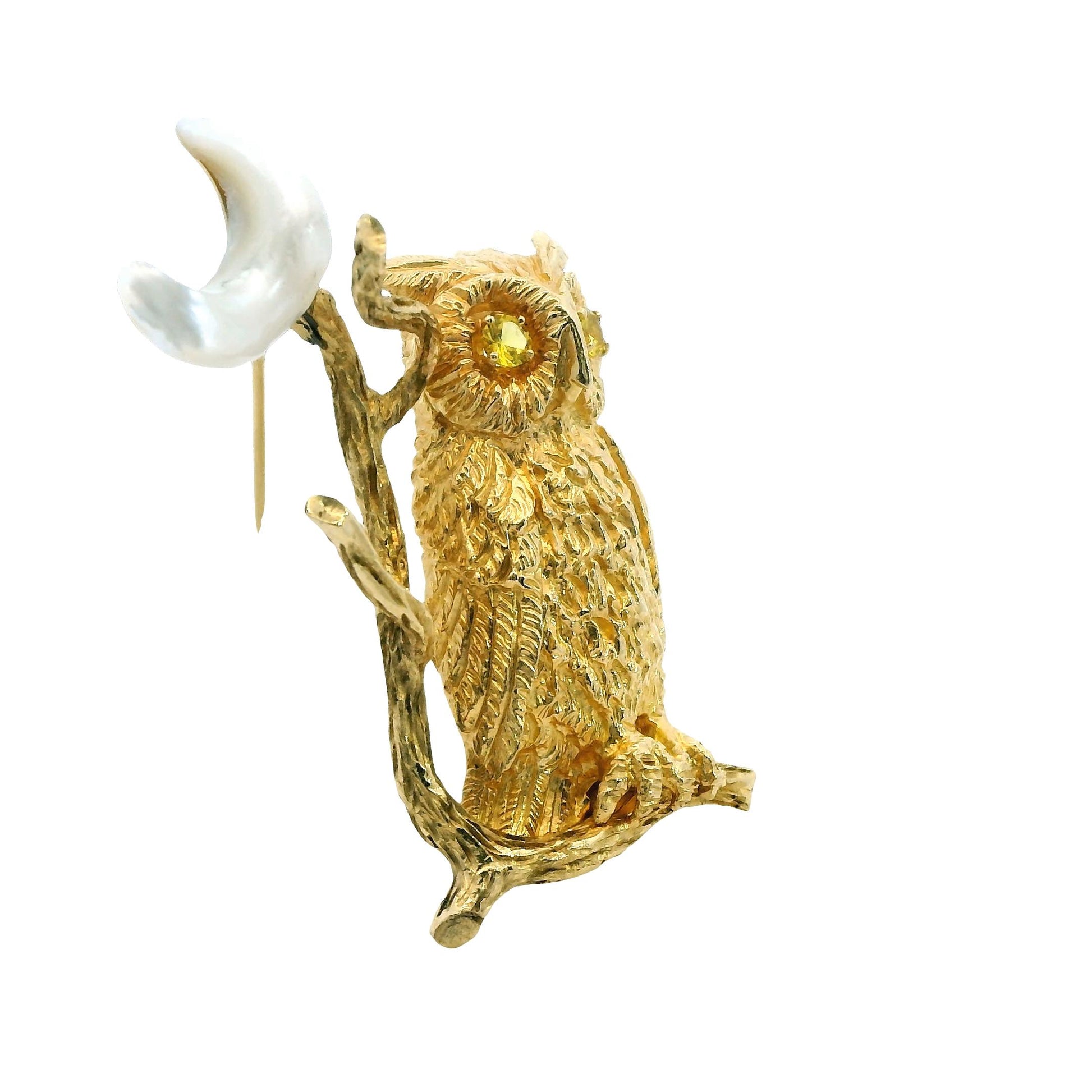 14k Yellow Gold Owl Brooch with Moonstone 17.1g.