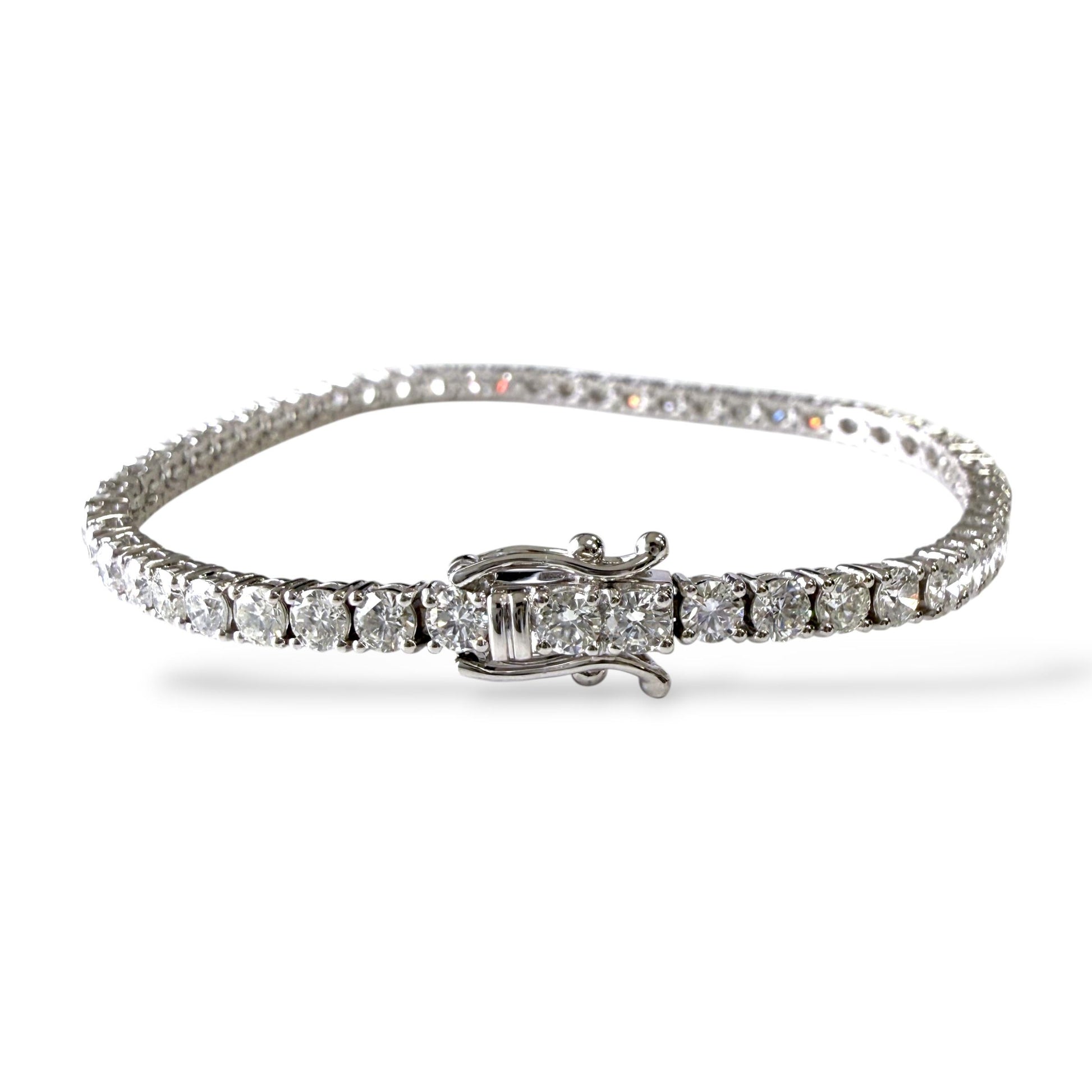 6.00 cttw. White Diamond Tennis Bracelet in 14k White Gold 9.48g. 7"