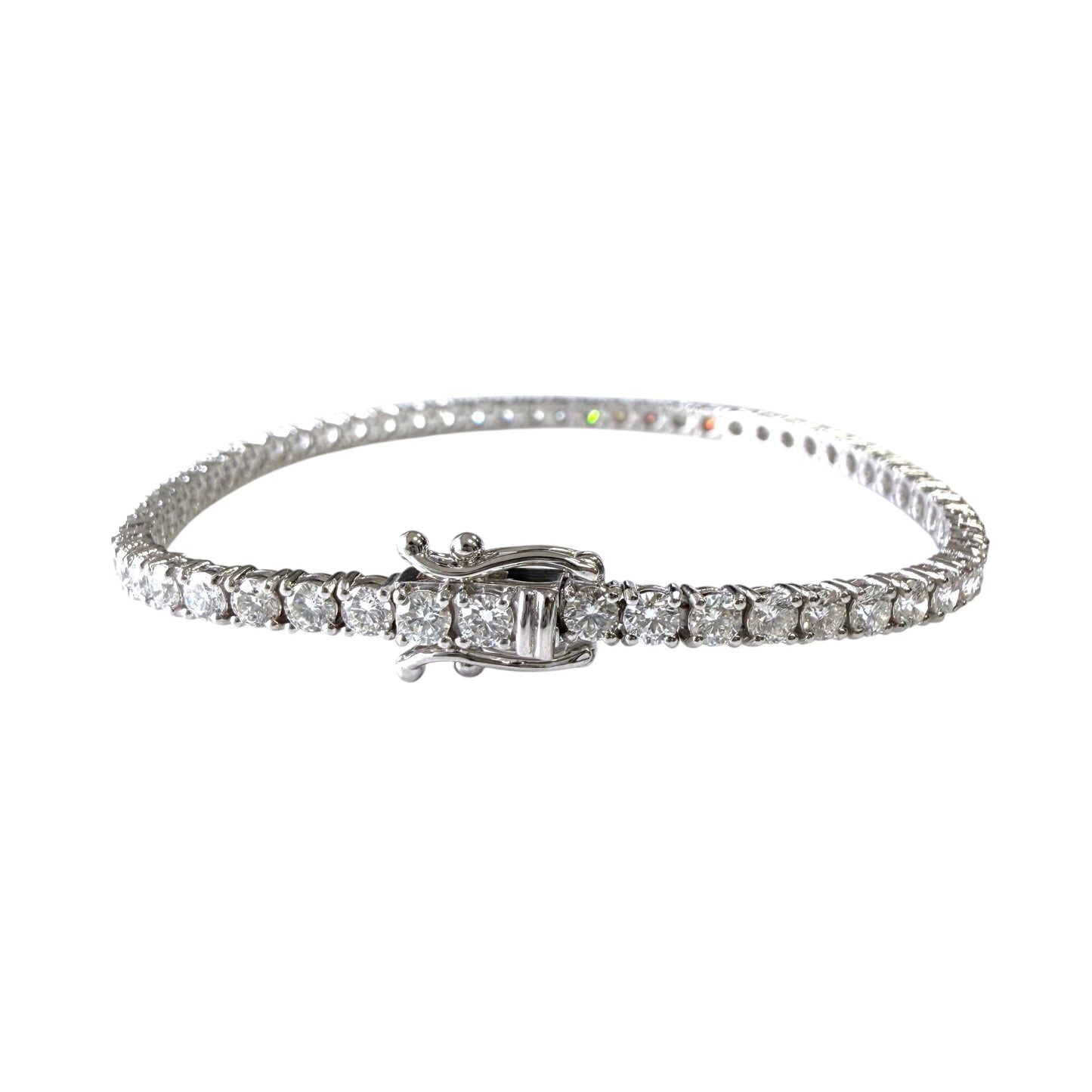 4.65cttw. White Diamond Tennis Bracelet in 14k White Gold 7" 8.45g.