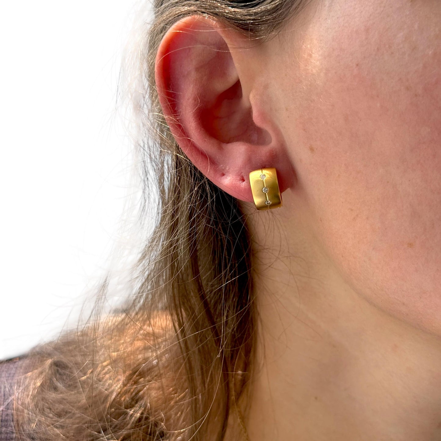 14k Yellow Gold Hoop Earrings with Stationed White Diamonds 4.47g.
