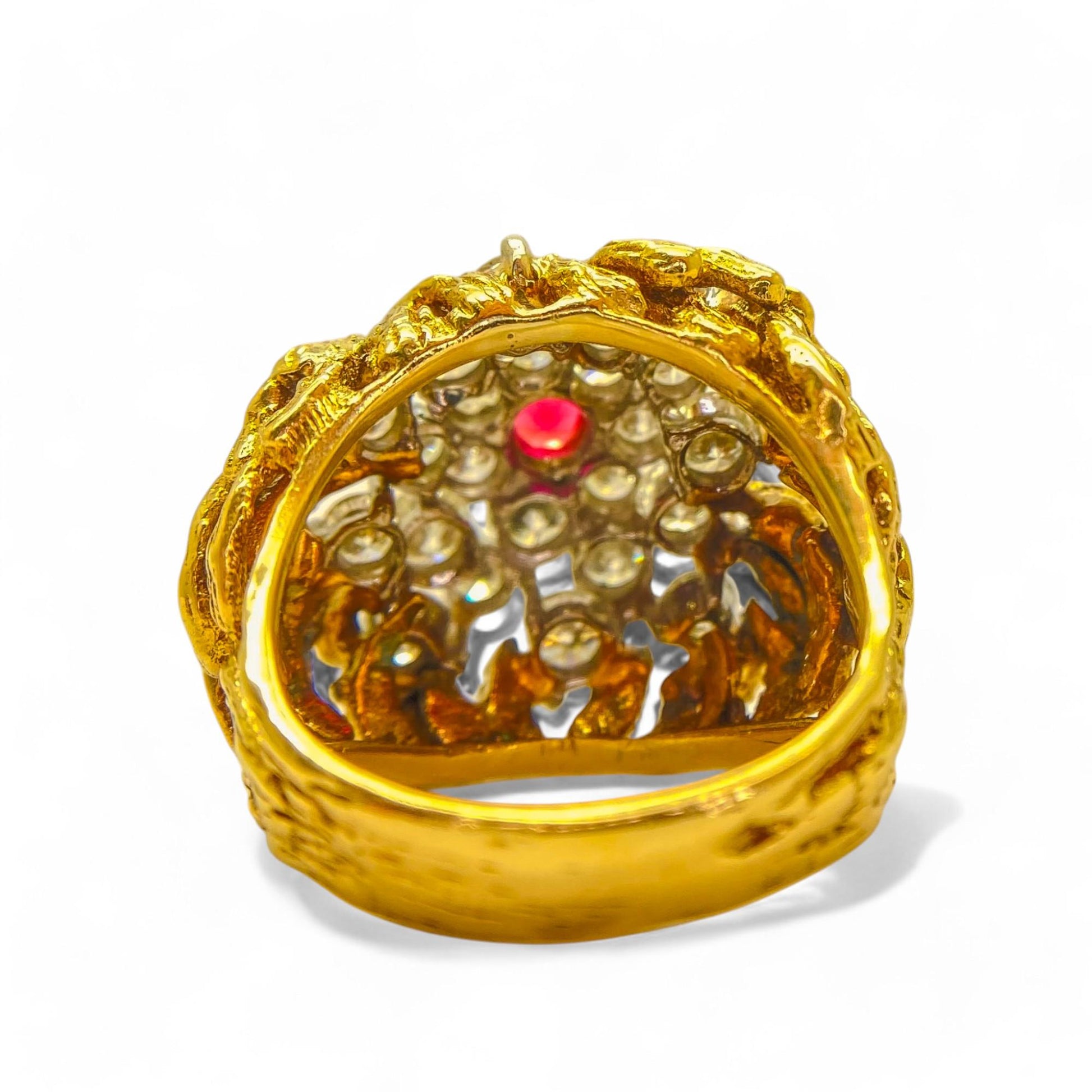 Diamond and Ruby Vintage Ring in 18K Yellow Gold 7US 14.5g