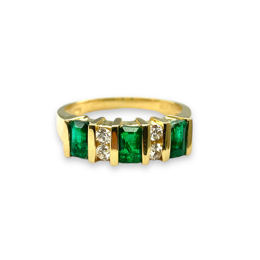 0.54 Emerald & White Diamond Ring in 14K Yellow Gold  8.25US