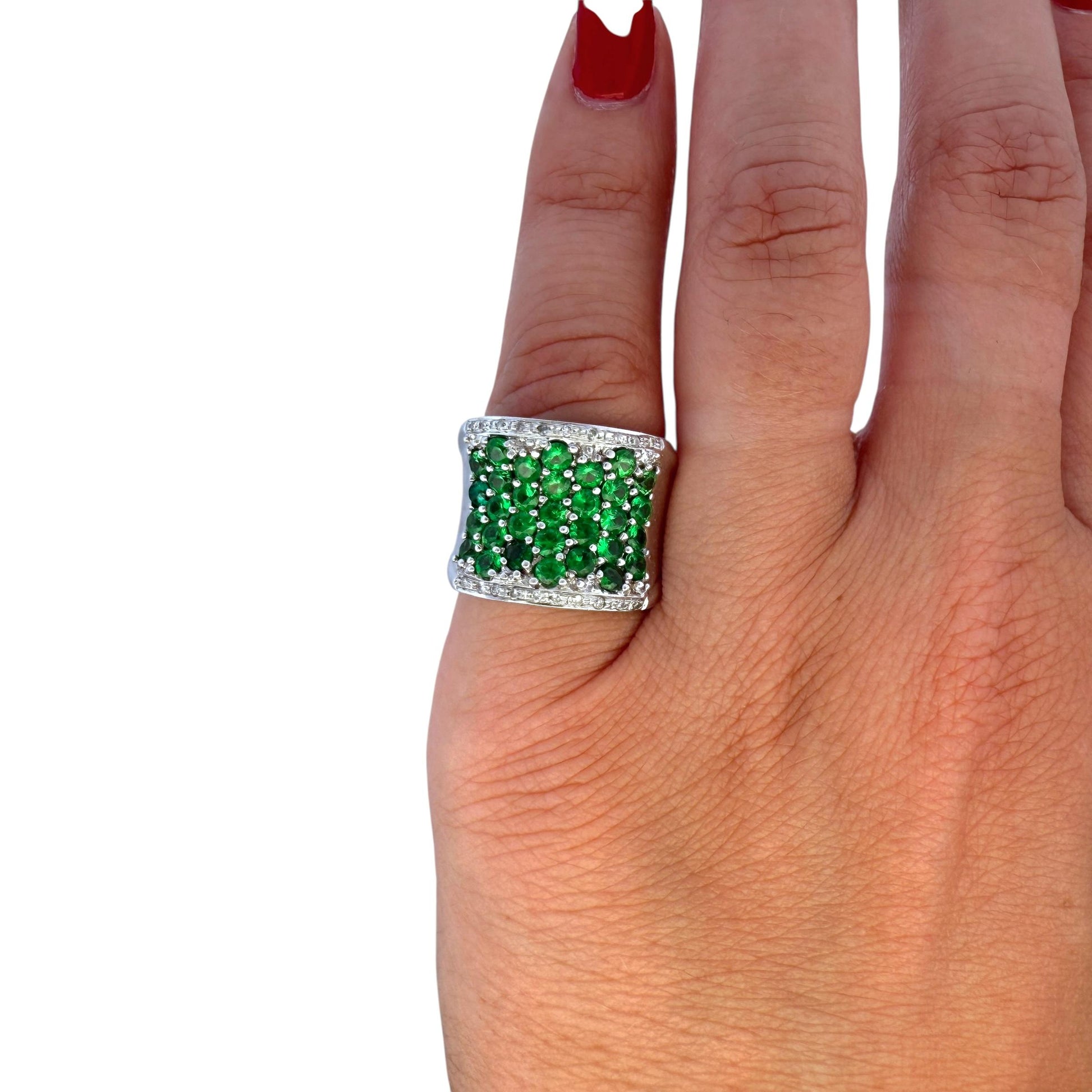 1cttw. Tsavorite & White Diamond Fashion Ring in 14k White Gold 5US 7.88g.