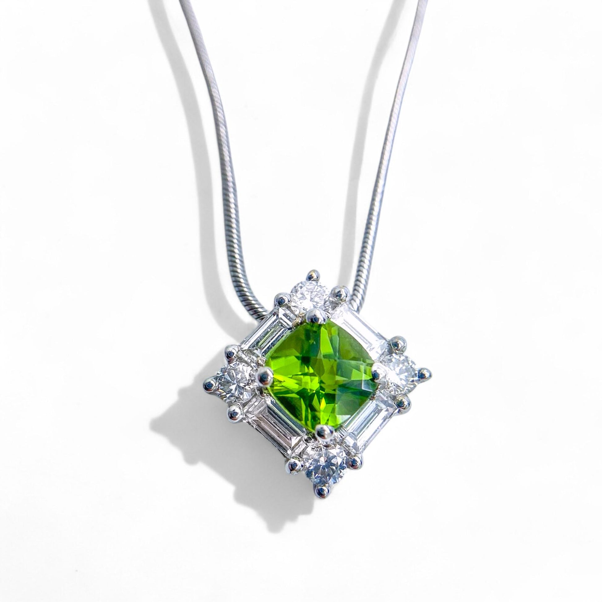 0.70 ct Peridot & 0.84 cttw Diamond Pendant Necklace in 18K White Gold 5.9g