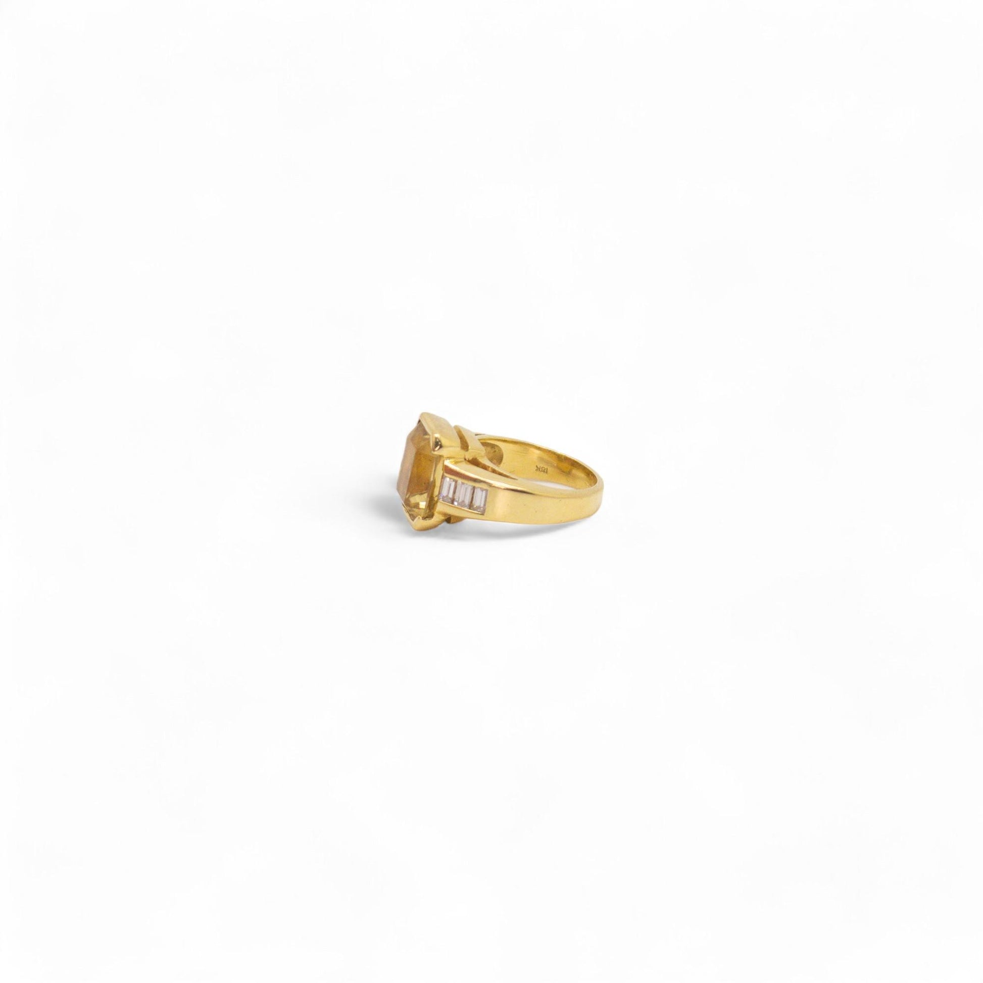 5 ct Citrine & White Diamonds Ring in 18k Yellow Gold 5US