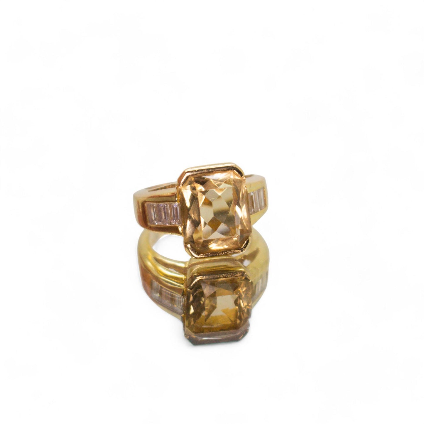 5 ct Citrine & White Diamonds Ring in 18k Yellow Gold 5US