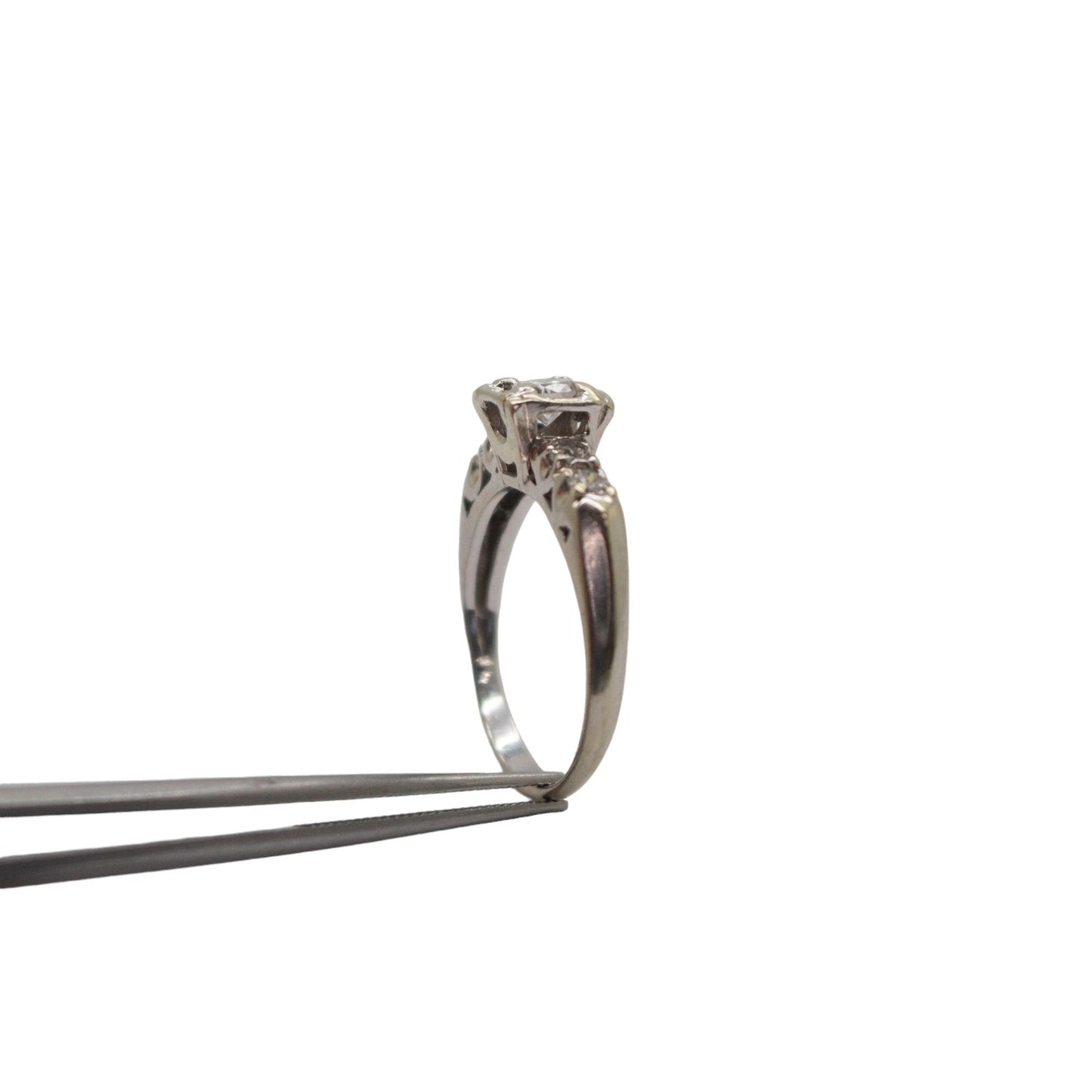 0.60 cttw. White Diamond Ring in 14k White Gold 6.75 US