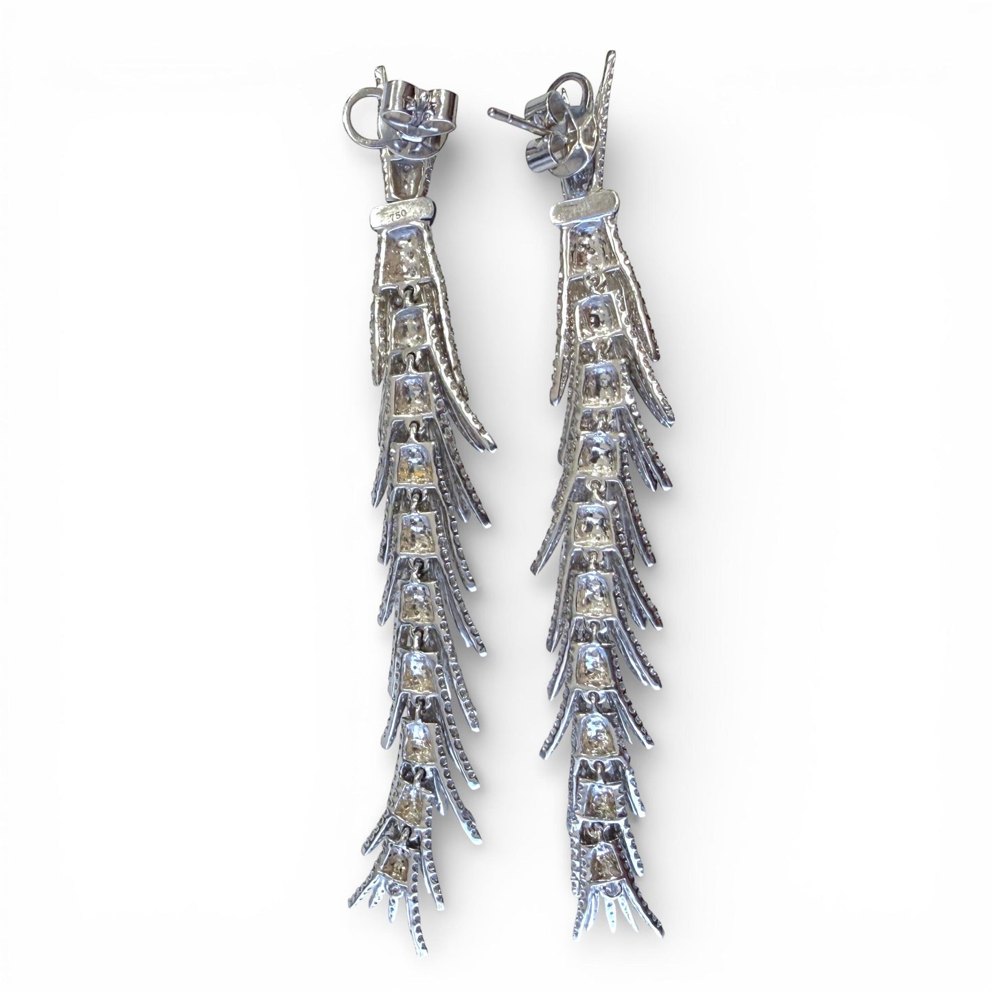 18k White Gold Tassle White Diamond Drop Earrings 18.54g.