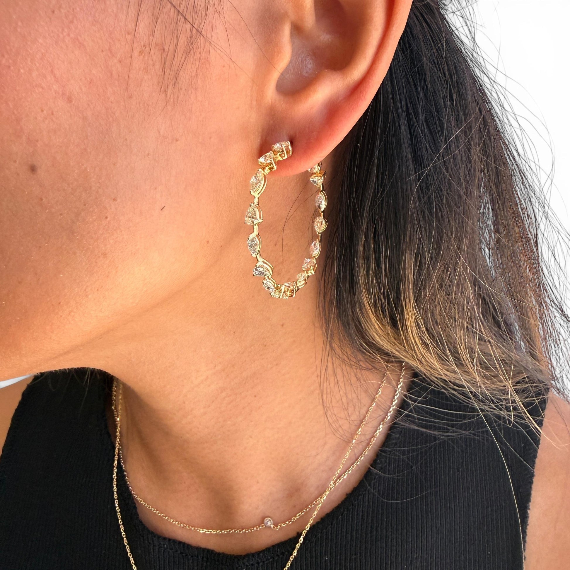 2.50cttw. White Diamonds Hoops Earrings in 14k Yellow Gold 7.01g.