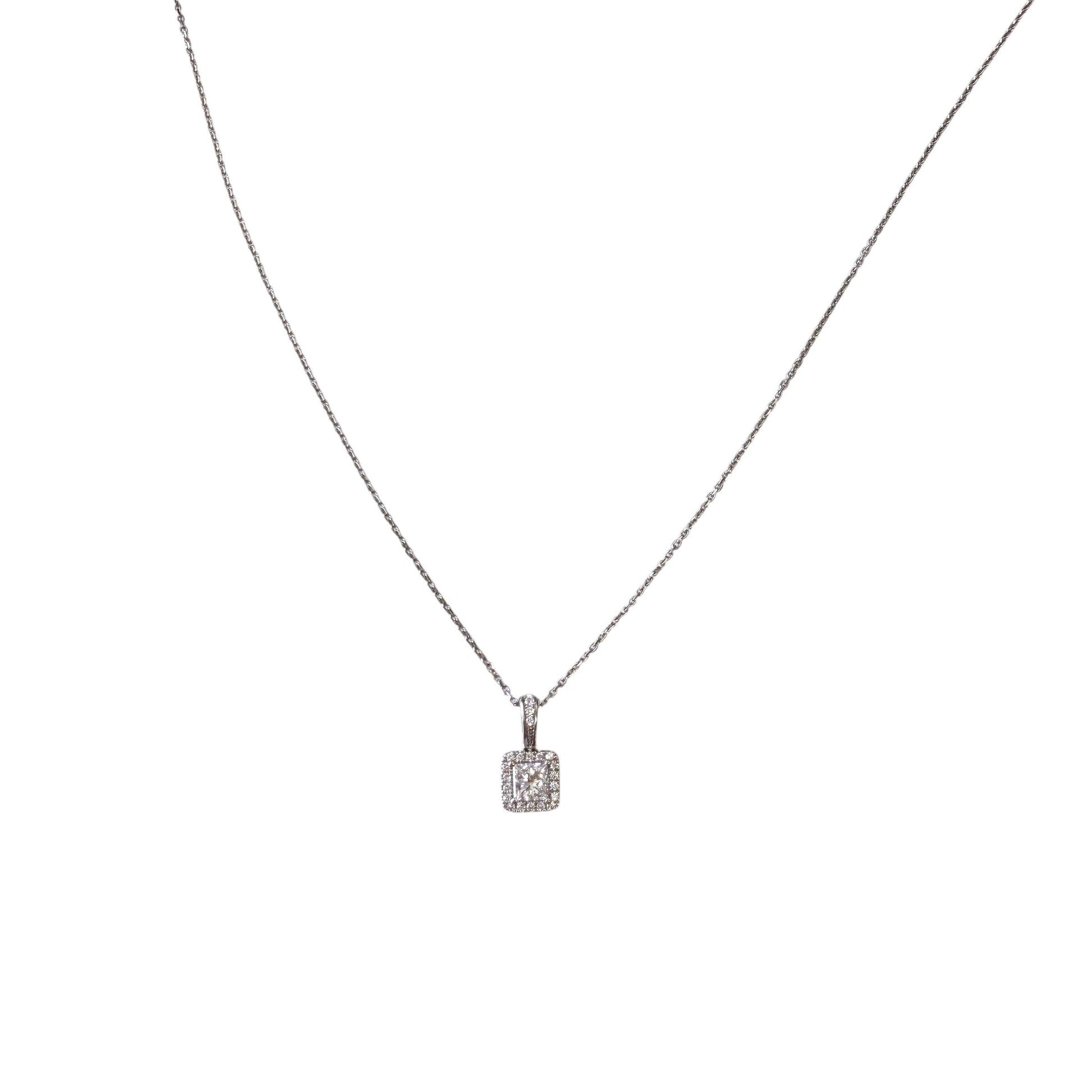 0.60cttw. White Diamond Pendant Necklace on 14k White Gold 3.01g.