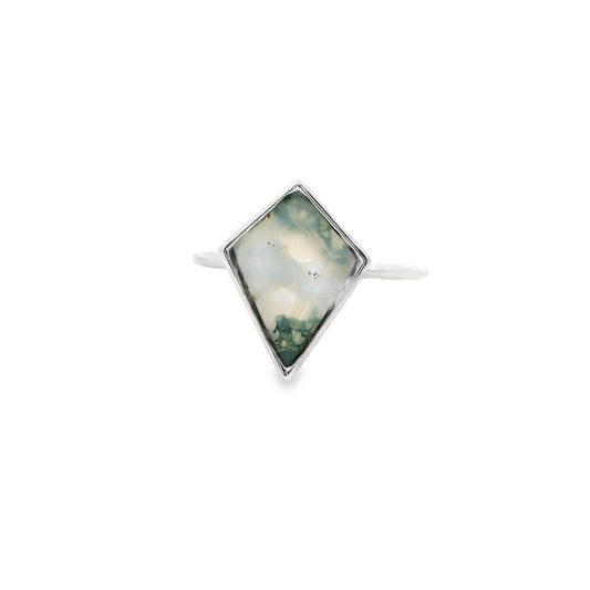 Kite Shape Moss Agate Bezel Ring in 14k White Gold 6.5US 2.9g.