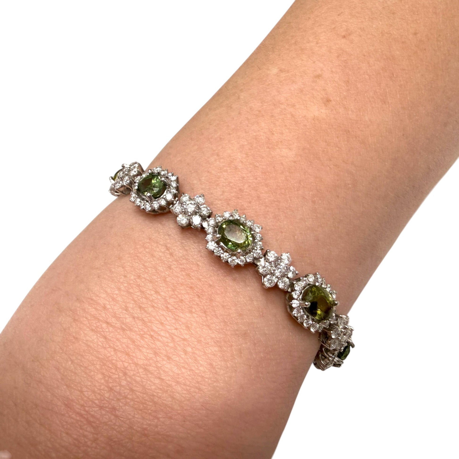 8.1cttw. Green Sapphire & 5.3cttw. White Diamond Bracelet in 14K WG 6" 17.3g.