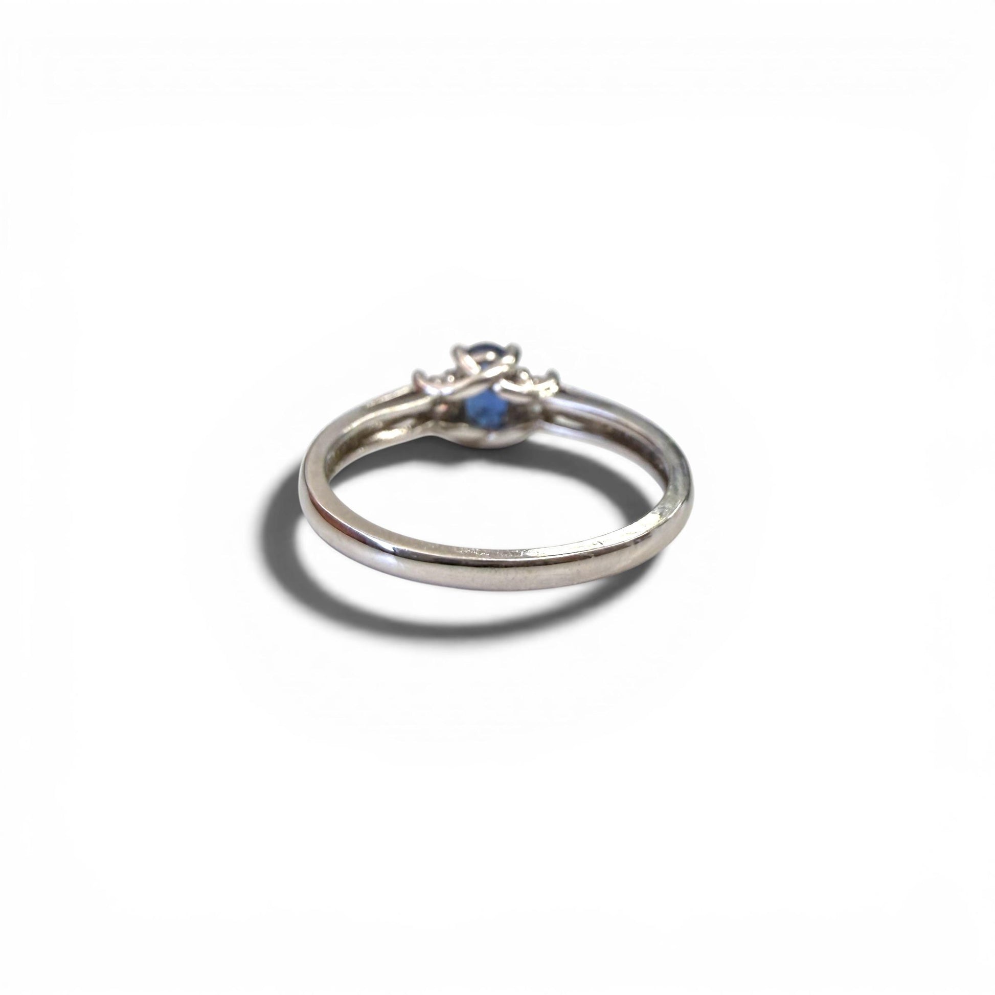 0.52ct. Blue Sapphire & 0.13cttw. White Diamond Ring in 14k White Gold 7US 2.46g