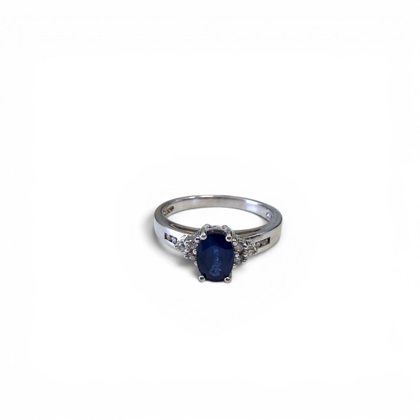 0.88ct Blue Sapphire & 0.09cttw. White Diamond Ring in 14k White Gold 7US