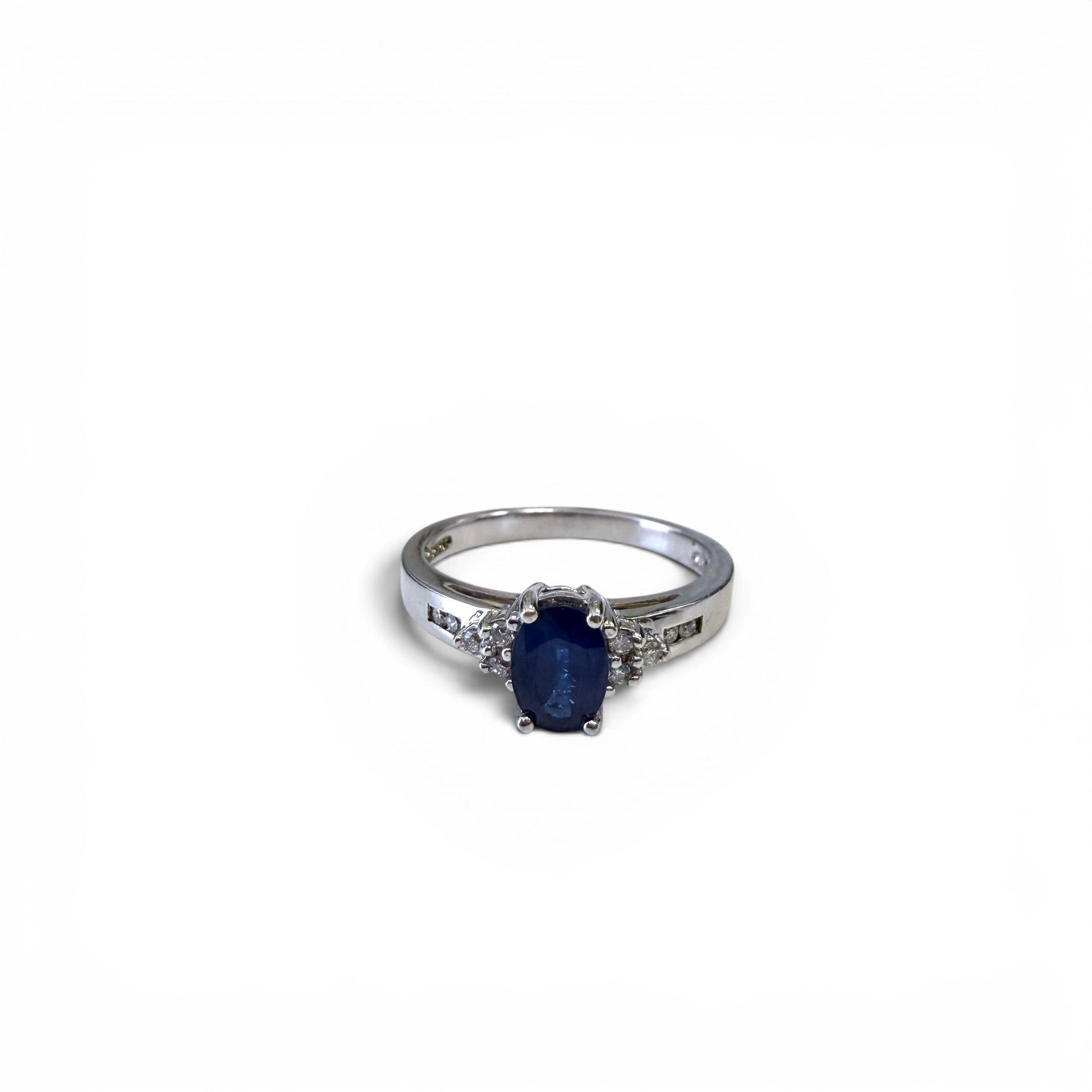0.88ct Blue Sapphire & 0.09cttw. White Diamond Ring in 14k White Gold 7US