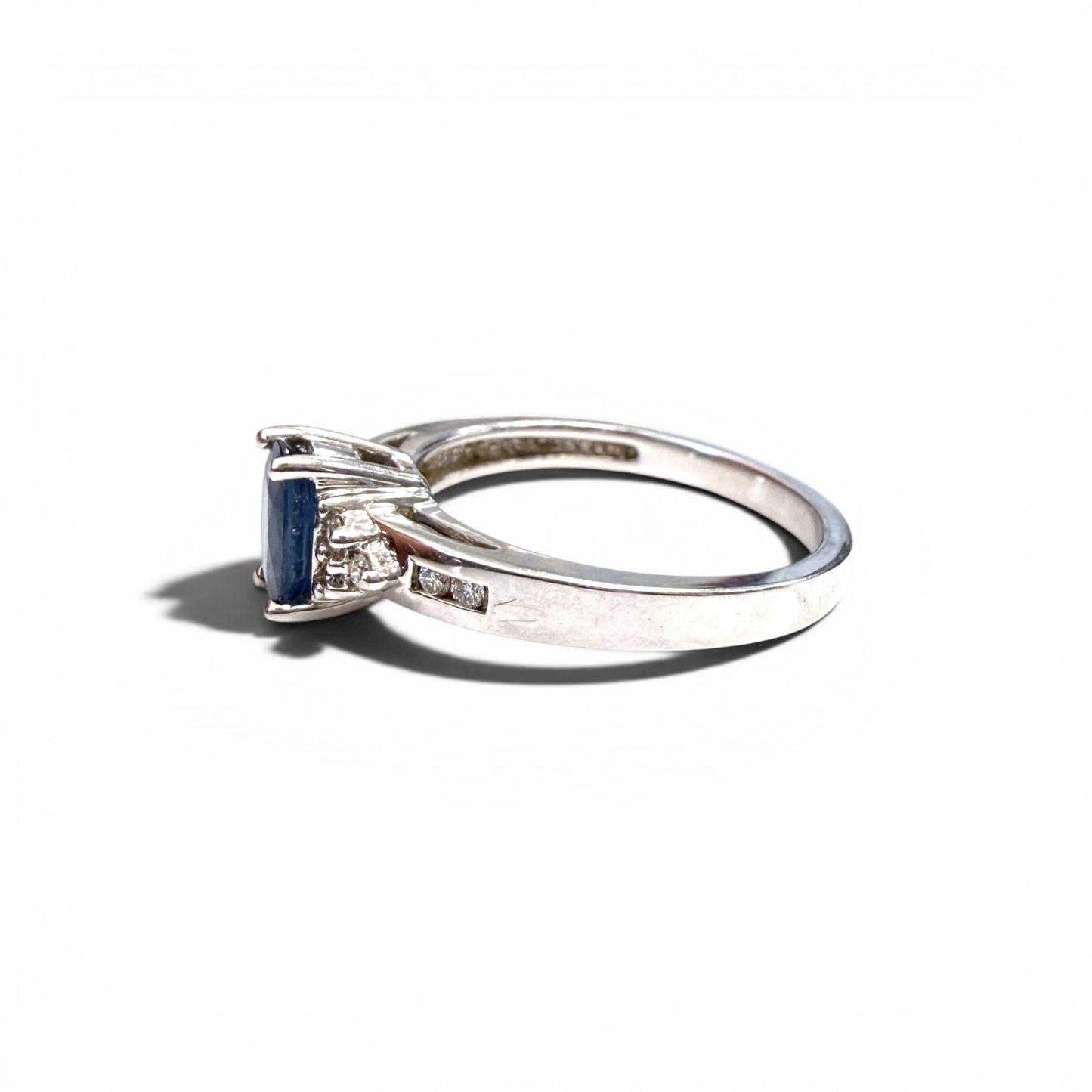 0.88ct Blue Sapphire & 0.09cttw. White Diamond Ring in 14k White Gold 7US