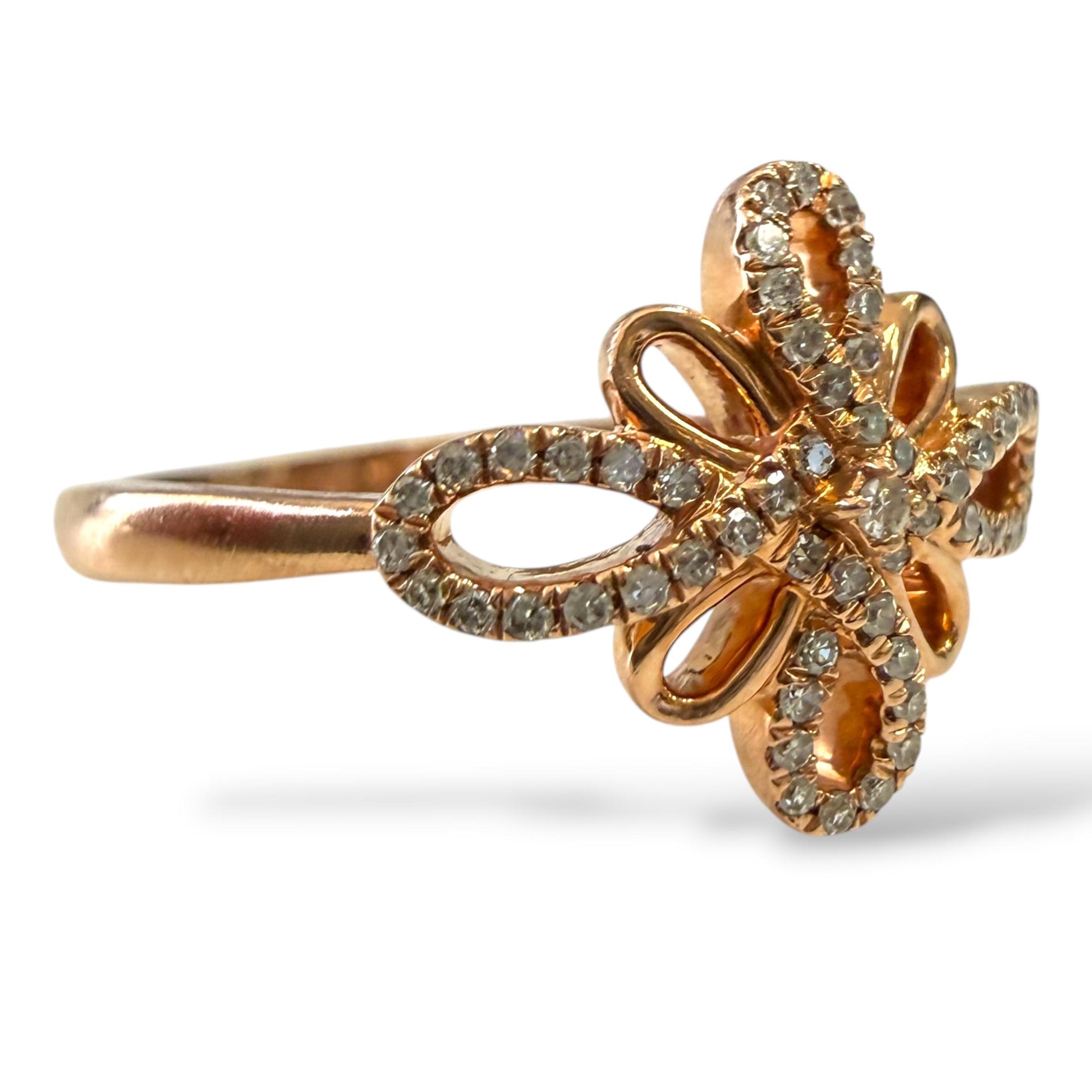 0.25cttw. White Diamonds Flower Ring in 10k Rose Gold 9US 3.06g.