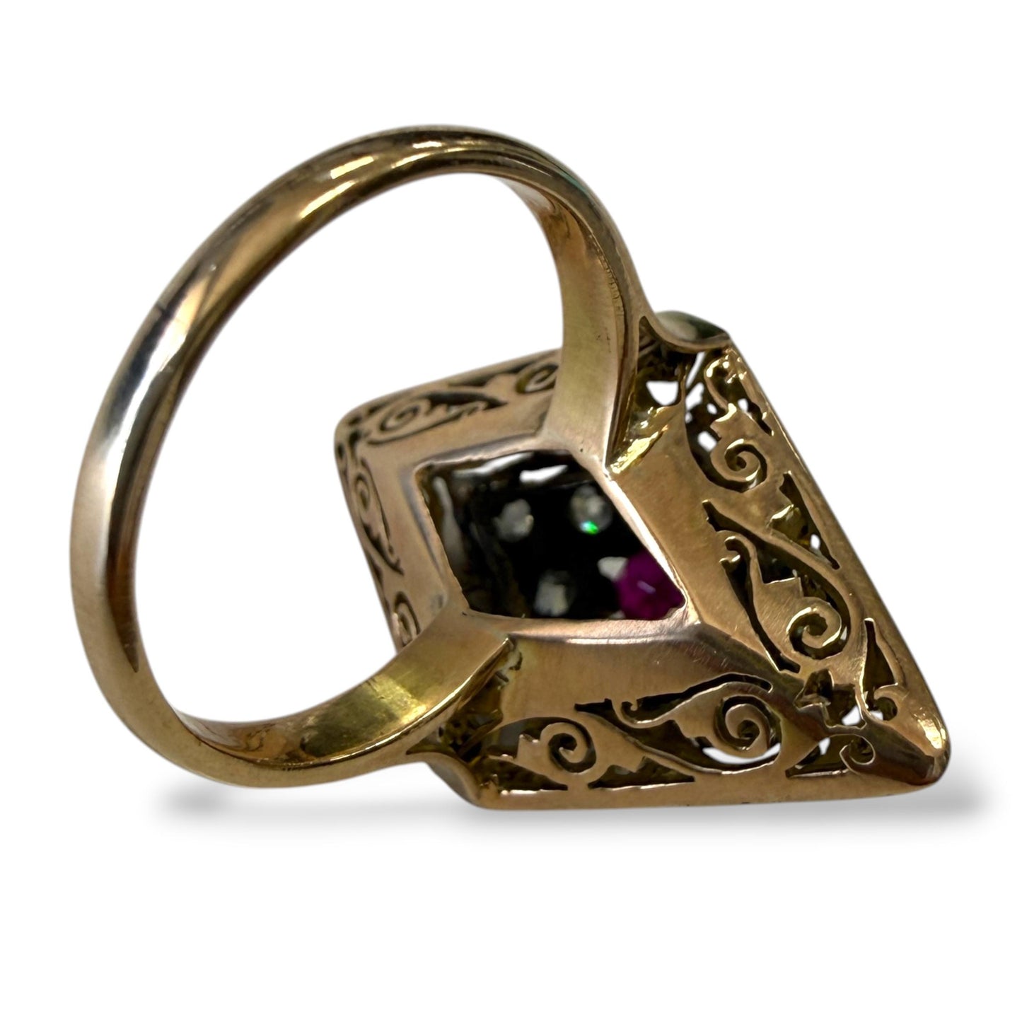 0.10ct. Ruby & 0.32 White Diamonds Vintage Ring in 14k Yellow Gold 5.5US 5.01g.