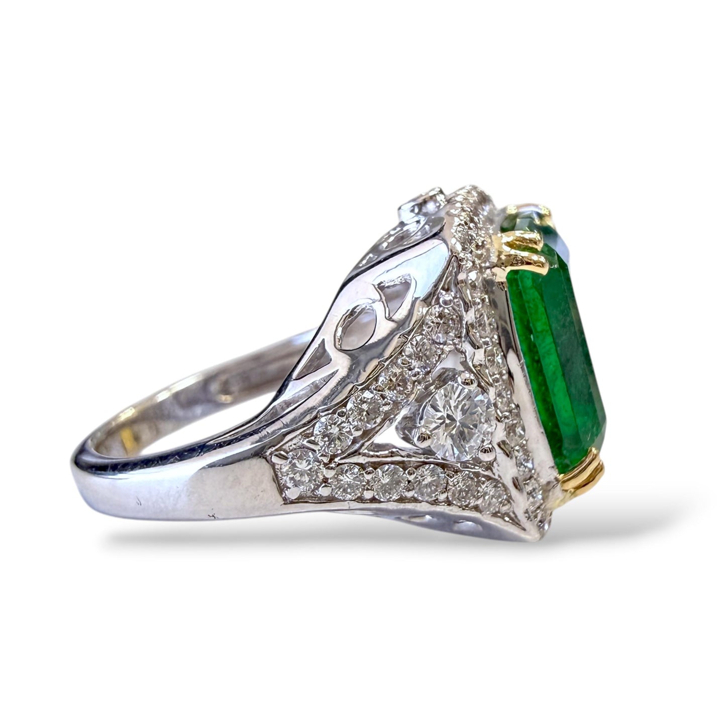 GIA Zambian 4.33ct Green Emerald Ring with 0.75cttw White Diamond Ring In 14 WG
