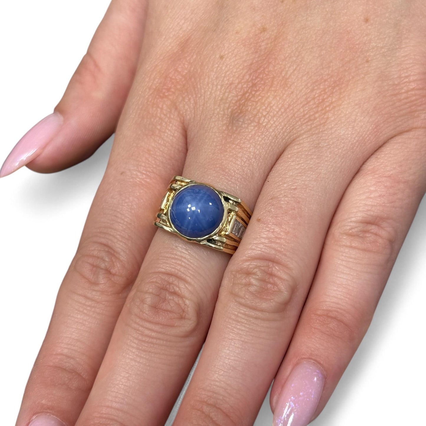 Blue Star Sapphire & White Diamond Ring in 14k Yellow  Gold 8US 9.79g.