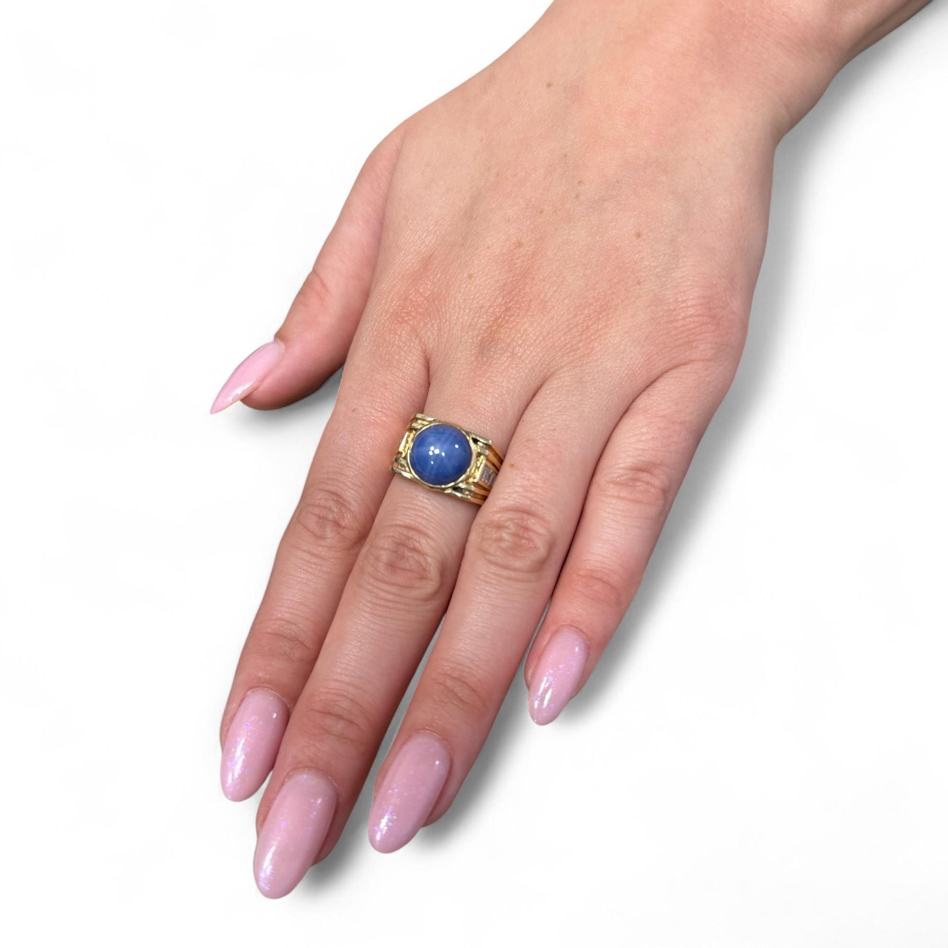 Blue Star Sapphire & White Diamond Ring in 14k Yellow  Gold 8US 9.79g.
