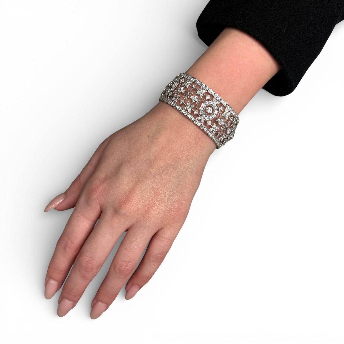 9.20cttw. White Diamond Vintage Wide Bracelet in 18k White Gold 7" 51.23g.