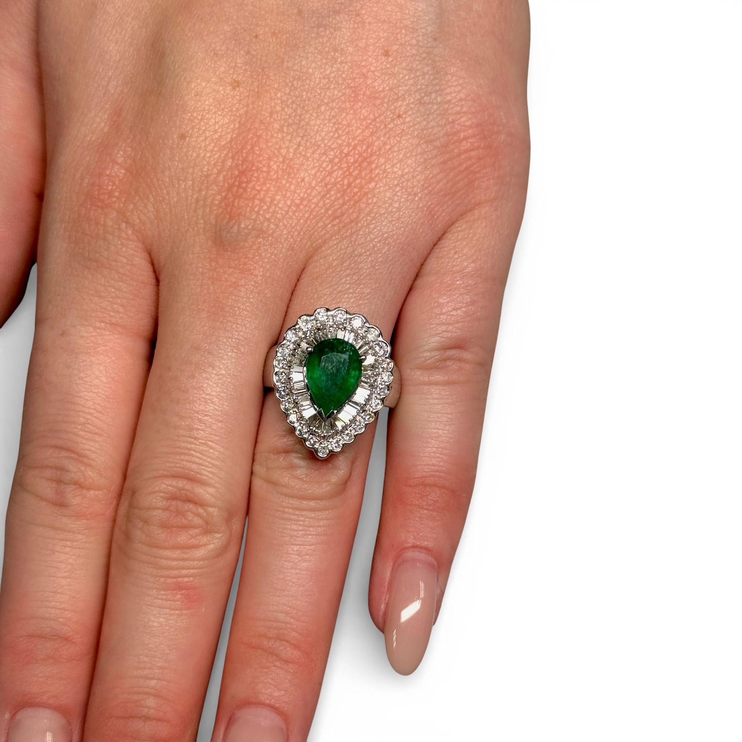 2.20 Green Emerald & 1.10cttw. White Diamond Ring in 18k White Gold 7US 8.21g.