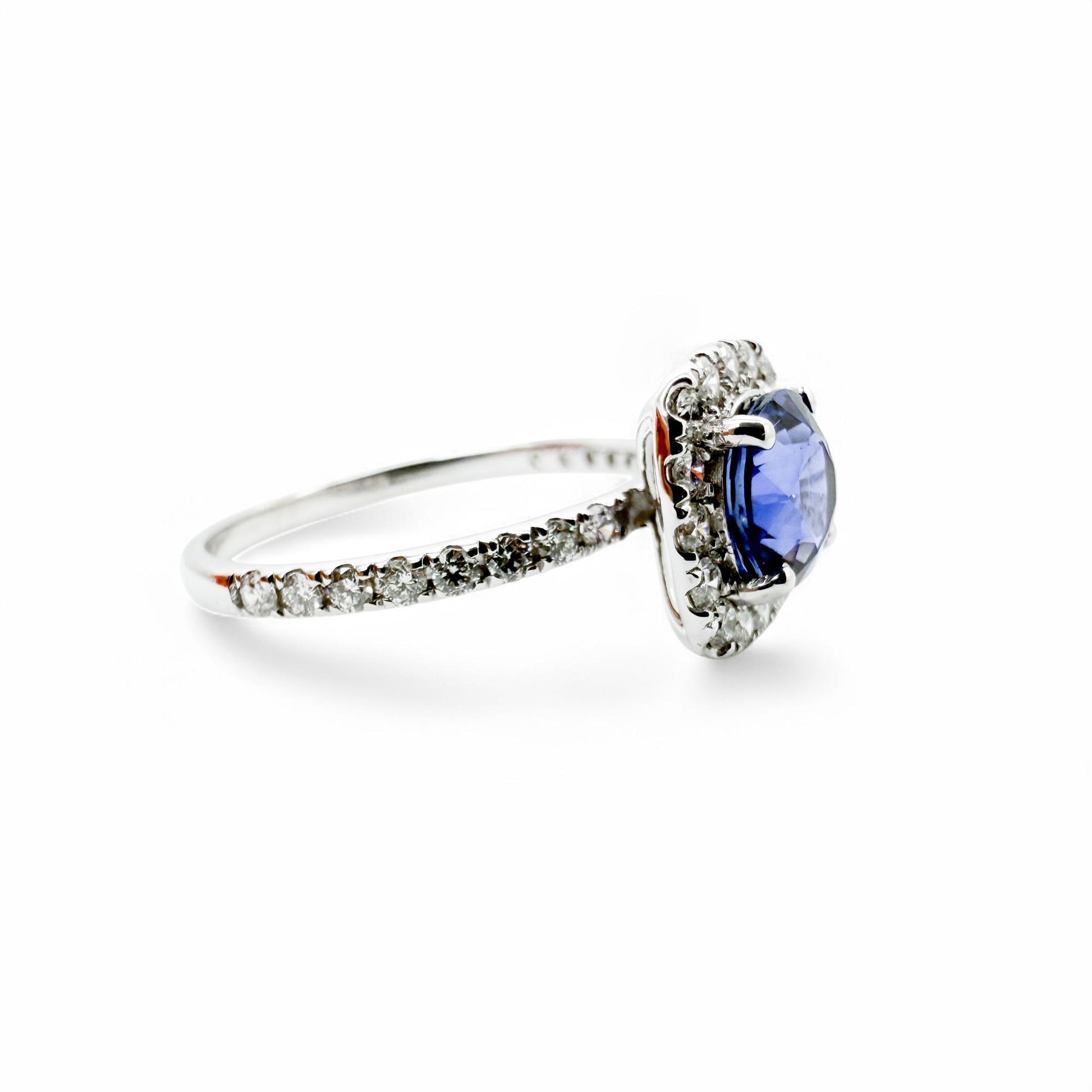 1.35 ct. Blue Sapphire Hallo White Diamond Ring in 14k White Gold 6US 2.27g