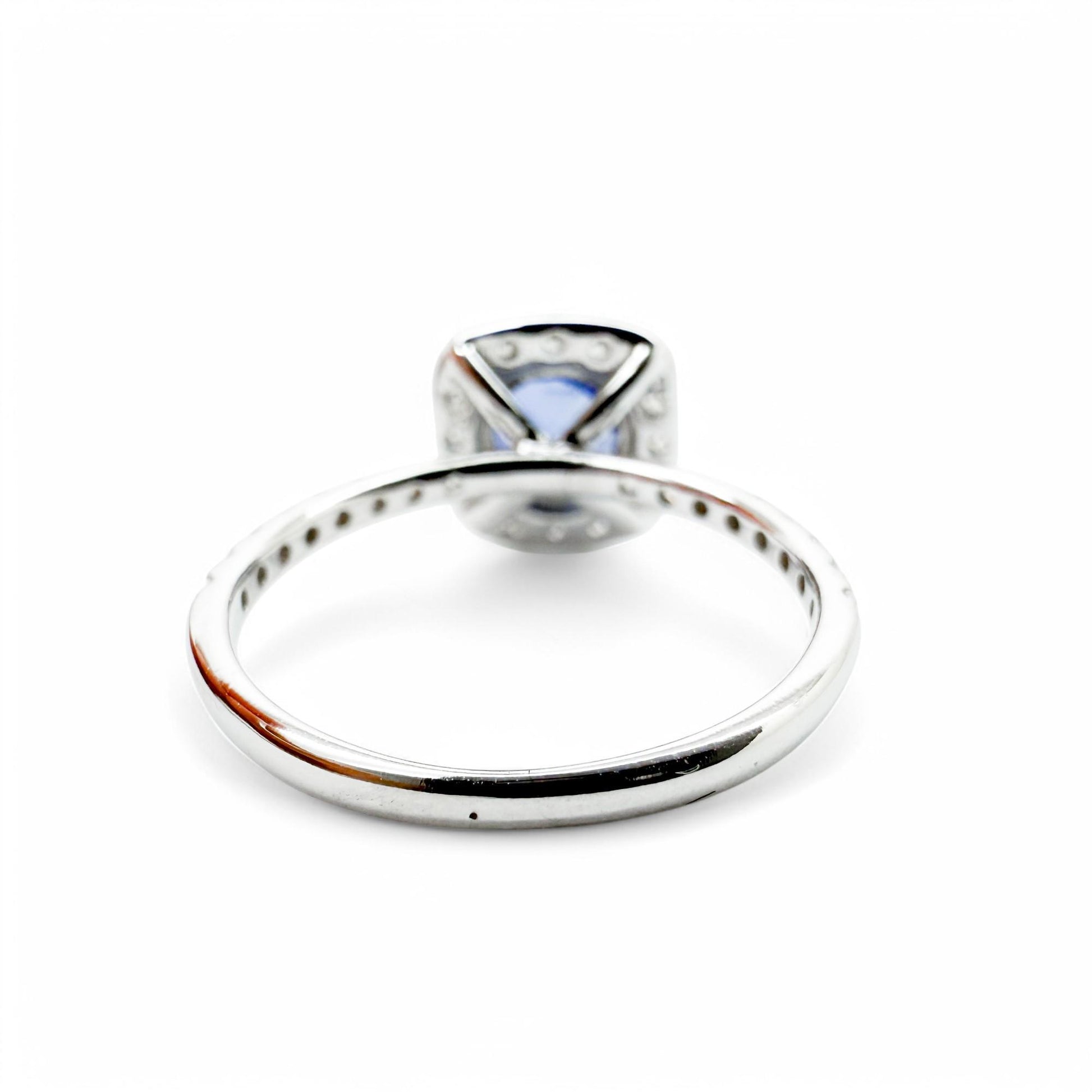 1.35 ct. Blue Sapphire Hallo White Diamond Ring in 14k White Gold 6US 2.27g