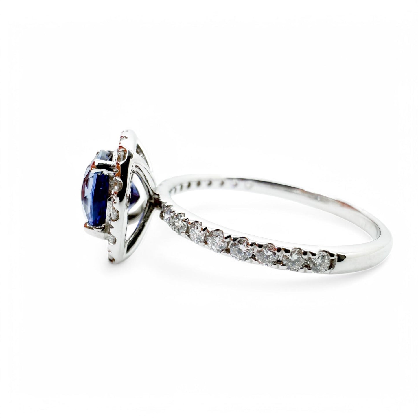 1.35 ct. Blue Sapphire Hallo White Diamond Ring in 14k White Gold 6US 2.27g