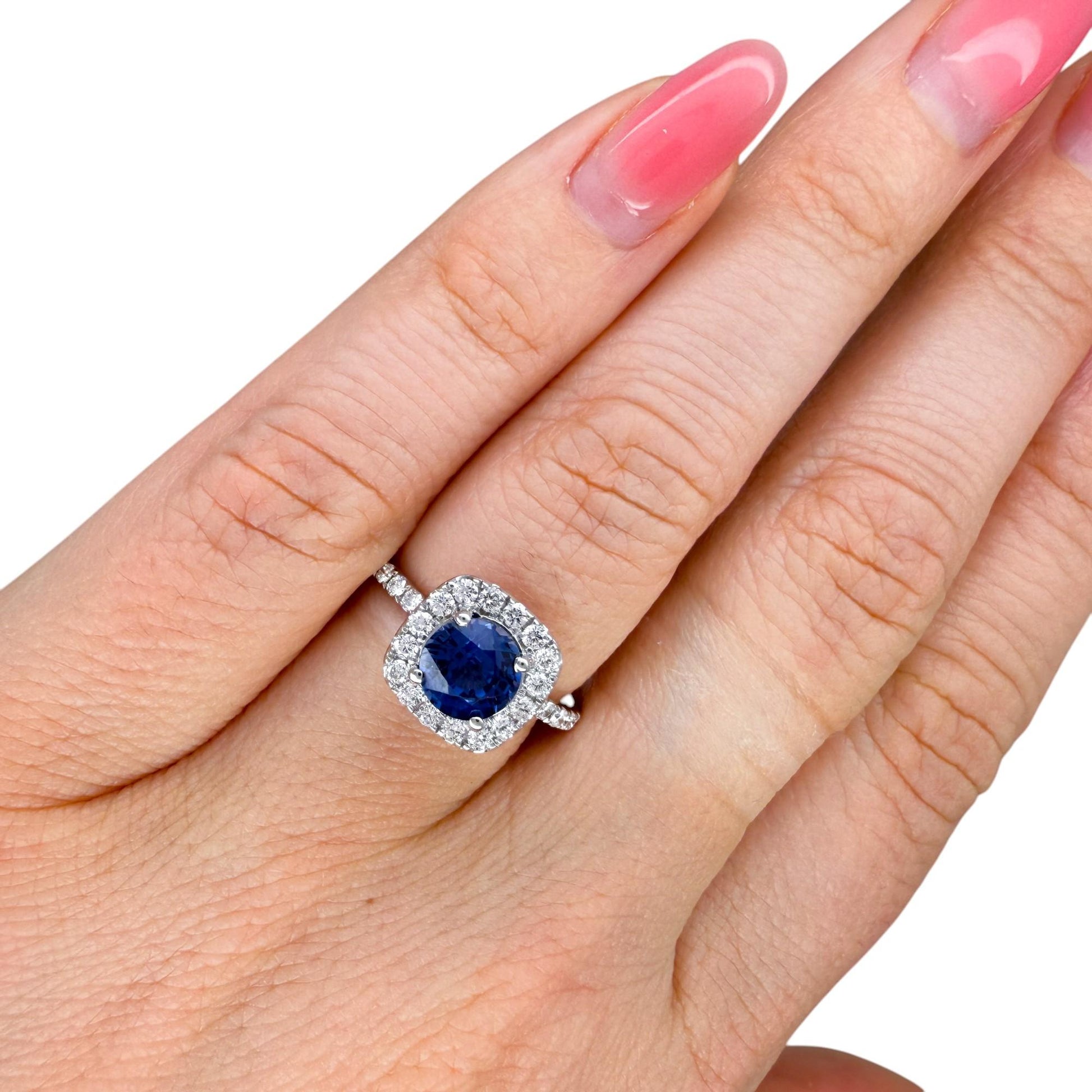 1.35 ct. Blue Sapphire Hallo White Diamond Ring in 14k White Gold 6US 2.27g