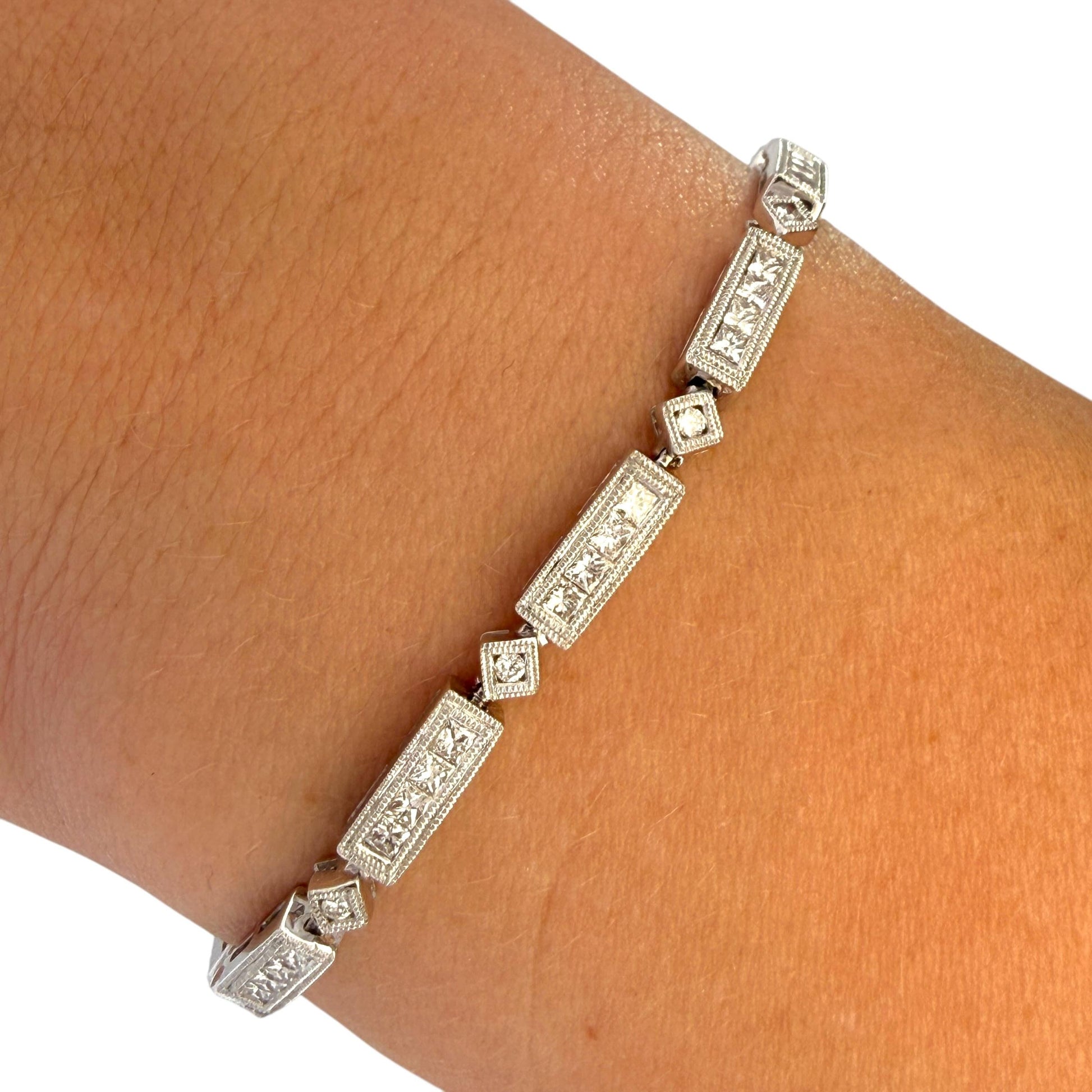 4.12cttw. White Diamond Art Deco Bracelet in 18k White Gold 13.20g. 7"