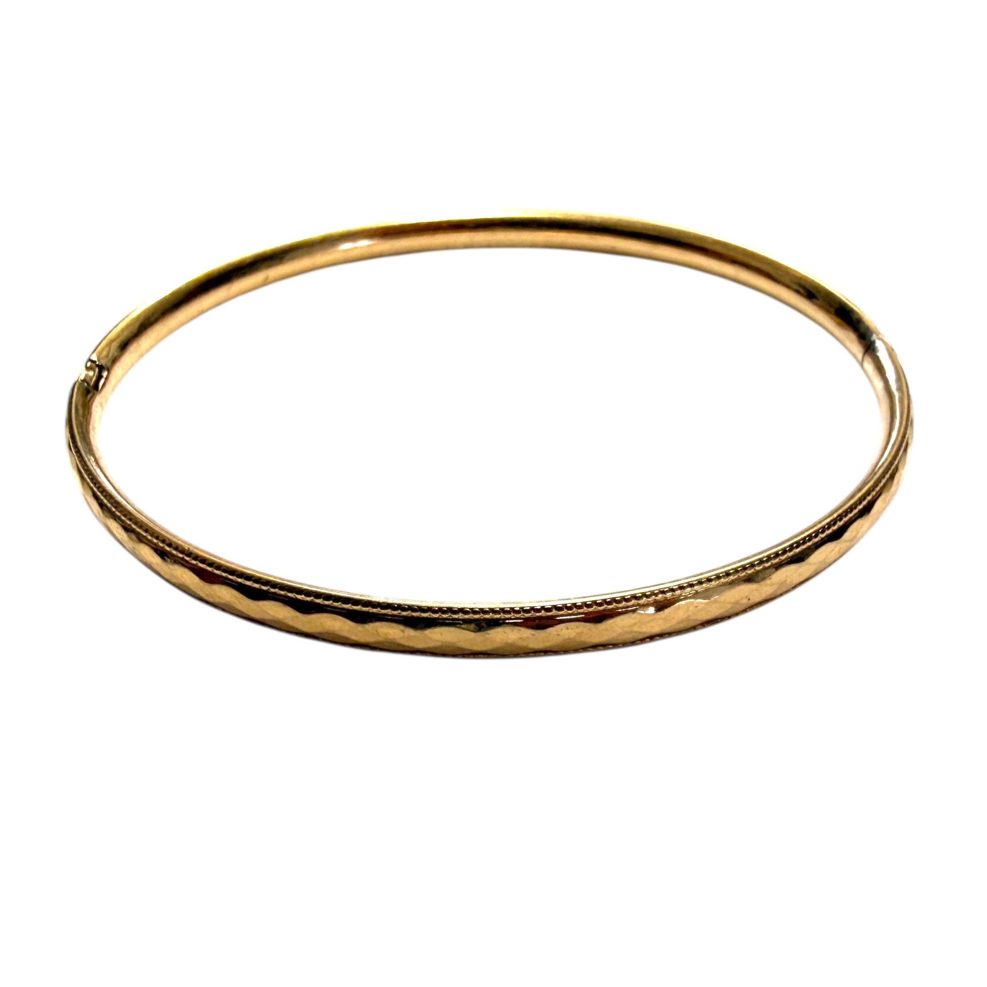 14k Yellow Gold Hammered Bangle 5.20g. 7"