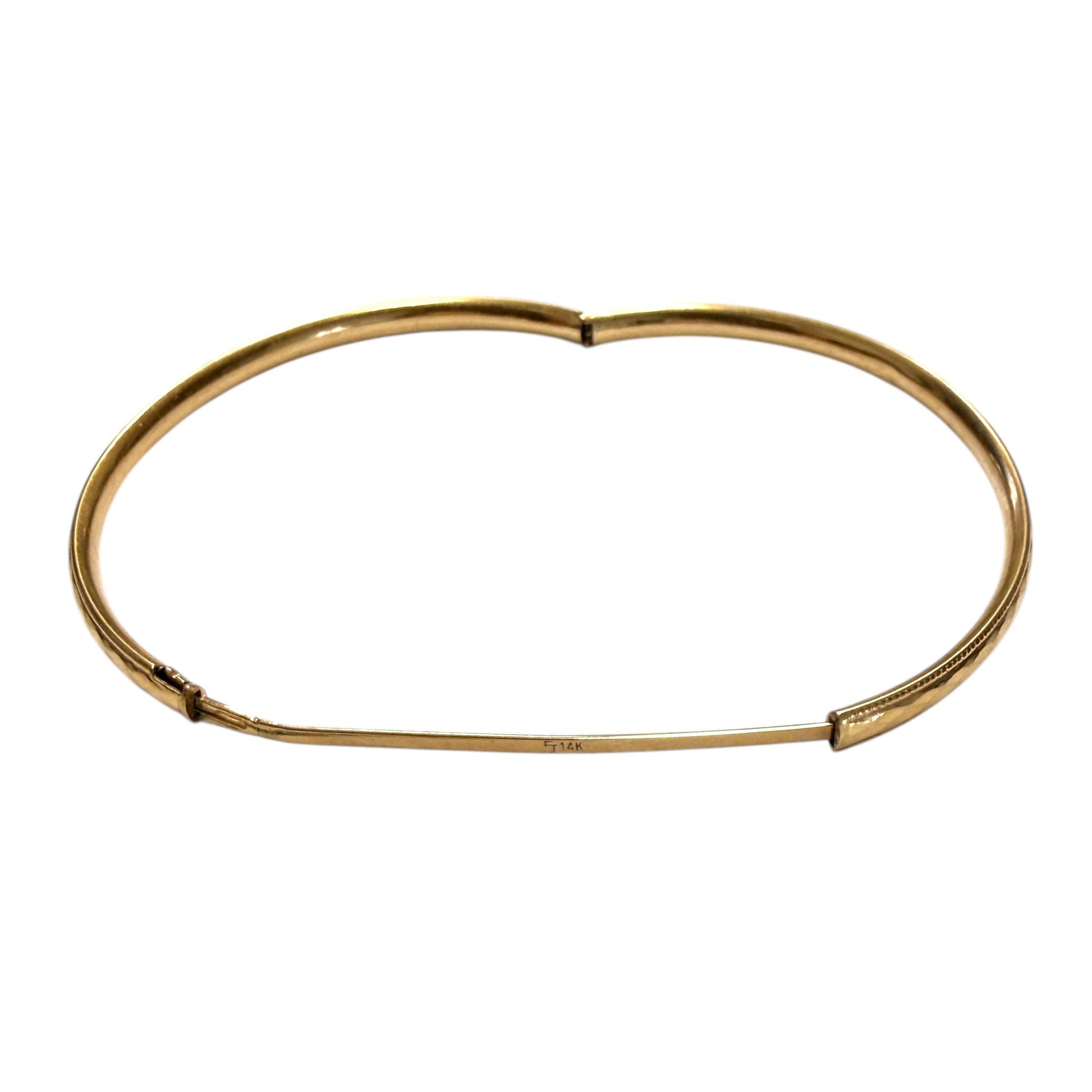14k Yellow Gold Hammered Bangle 5.20g. 7"