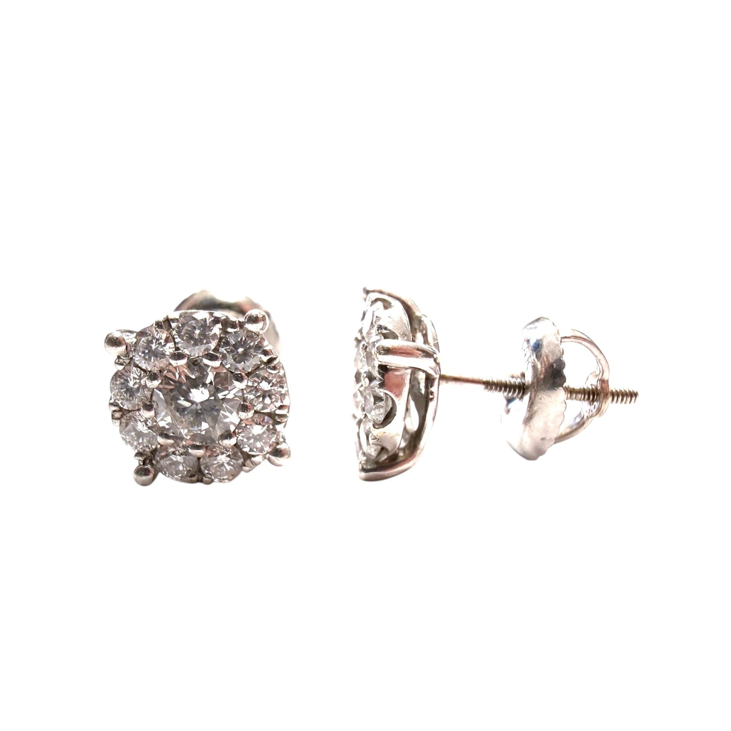 0.90 cttw. White Diamond Flower Stunds in 18k White Gold 1.95g.