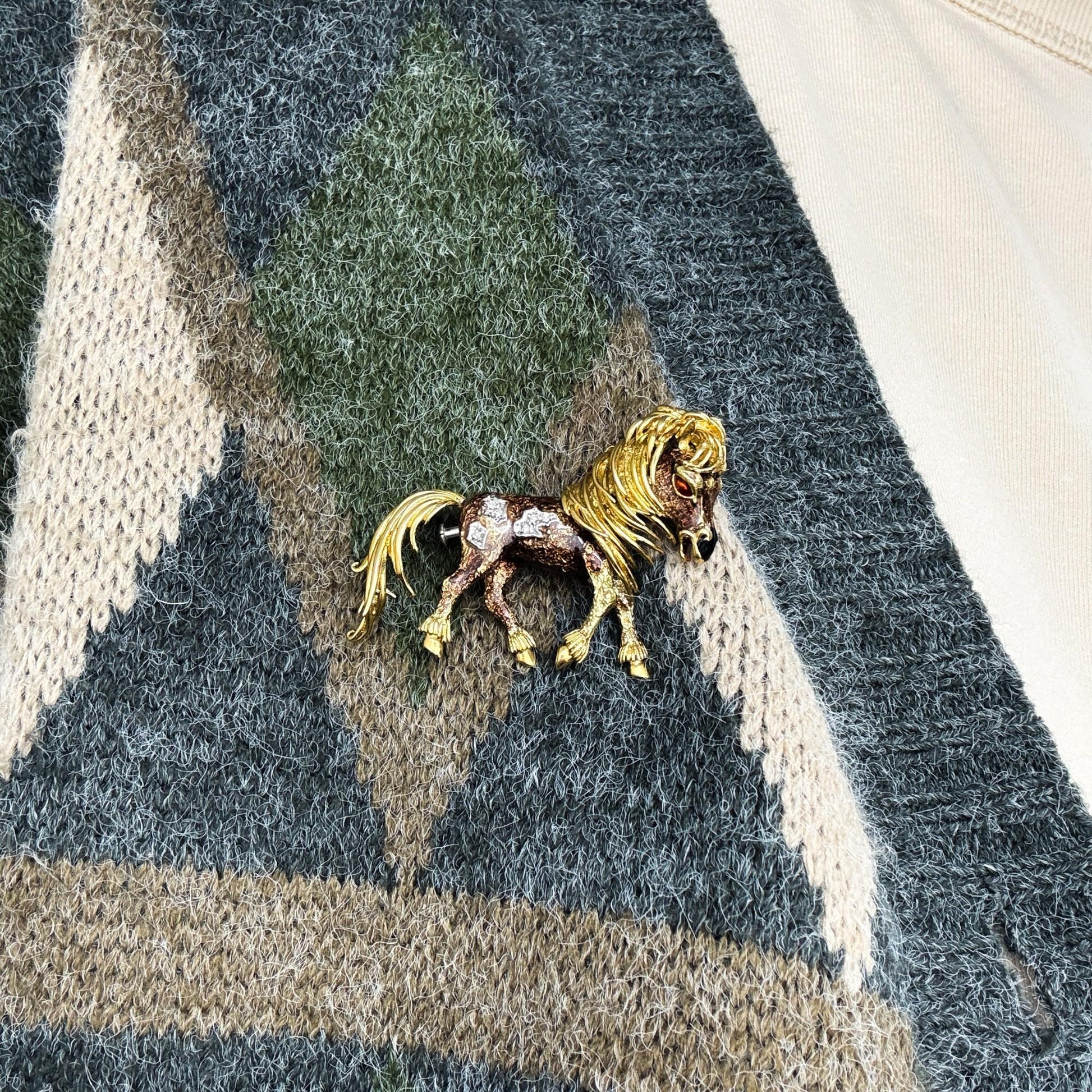 Vintage 18k Yellow Gold & White Diamond Enamel Horse Brooch 27.30g