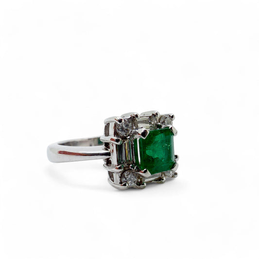 0.75ct Green Emerald & 0.25 cttw. White Diamond Ring in 14K White Gold 6.25US