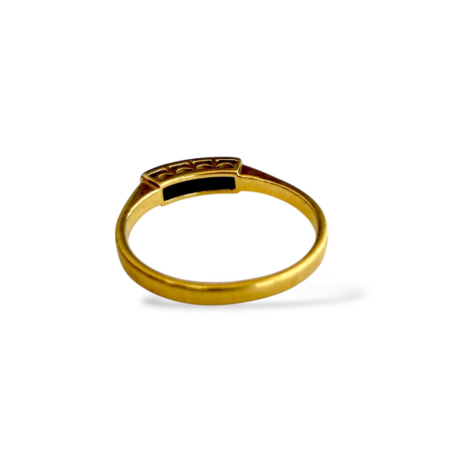 Vintage 0.15cttw. White Diamond 5 Stone Ring in 18k Yellow Gold 6.5US 2.35g.