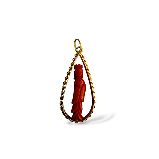 Art Deco Vintage Guan Yin Coral Figure in 18k Yellow Gold Necklace 5.15g.