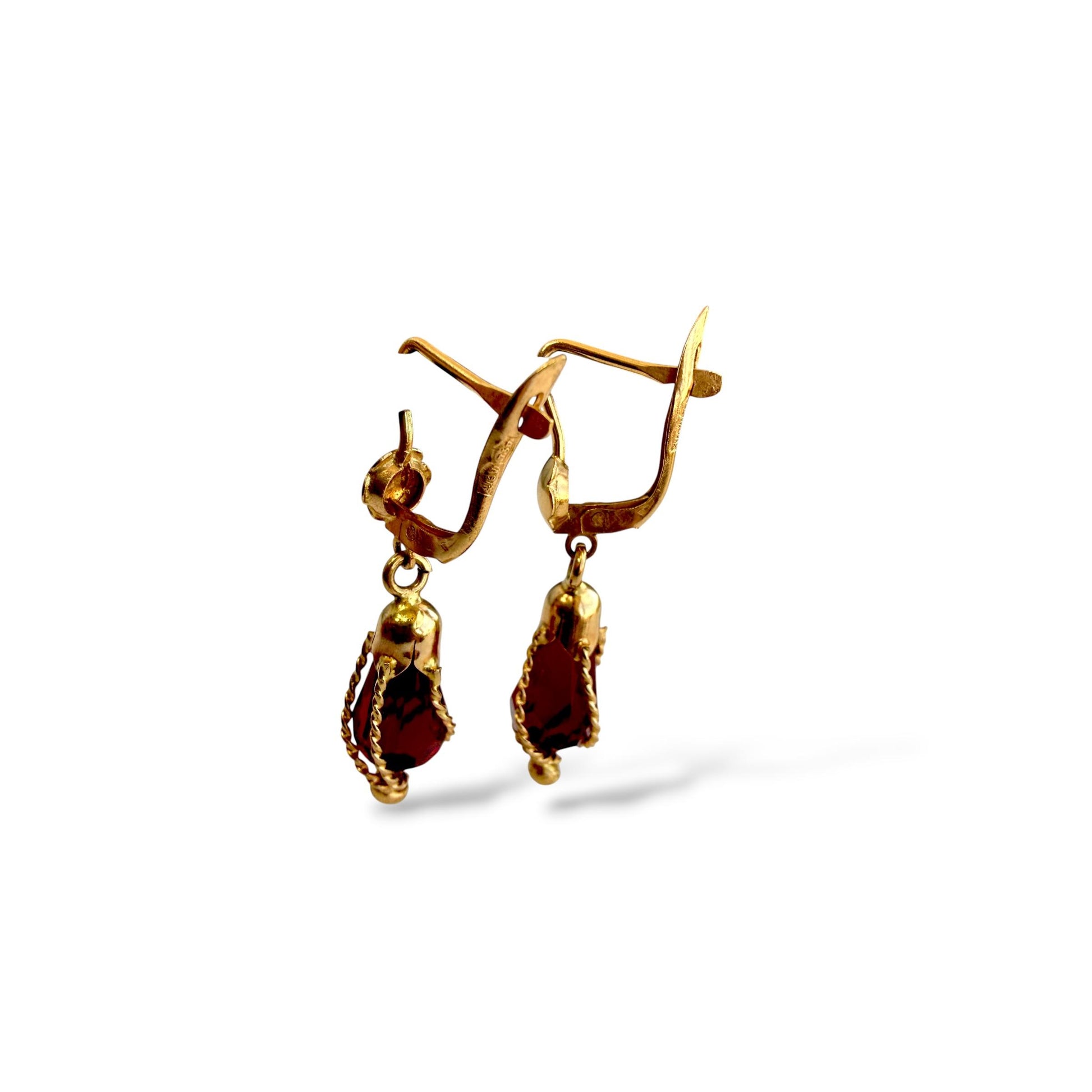 Vintage 18k Dangling Earrings with Red Crystal 4.97g.