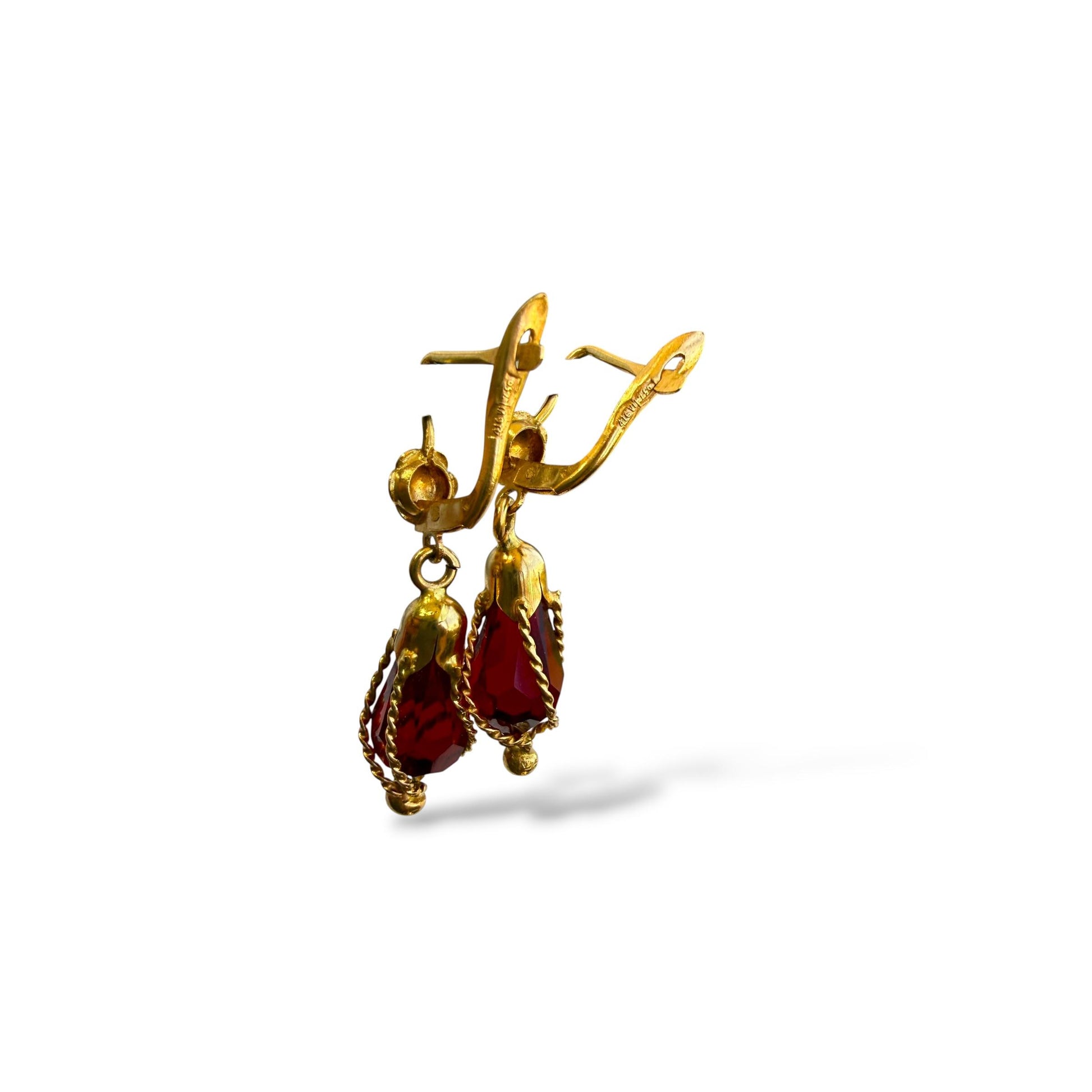 Vintage 18k Dangling Earrings with Red Crystal 4.97g.