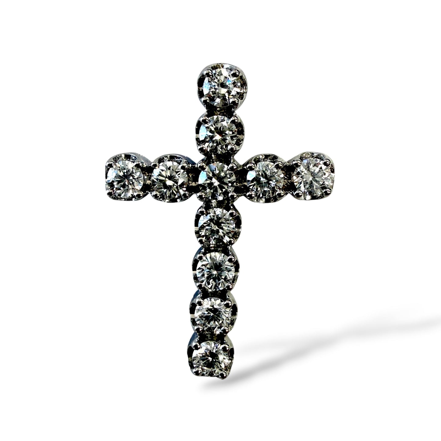 0.90cttw. White Diamond Cross Necklace in 14k White Gold 1.81g.