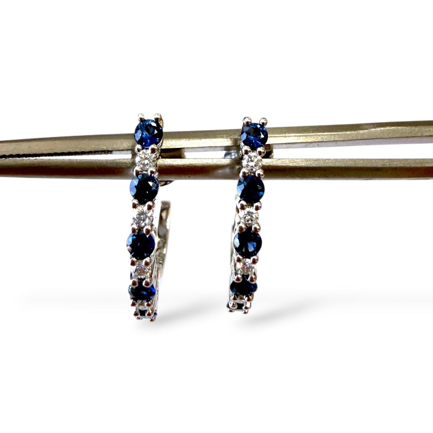 0.30cttw Blue Sapphire & 0.30cttw Diamond Hoops Earrings in 14k White Gold 3.36g